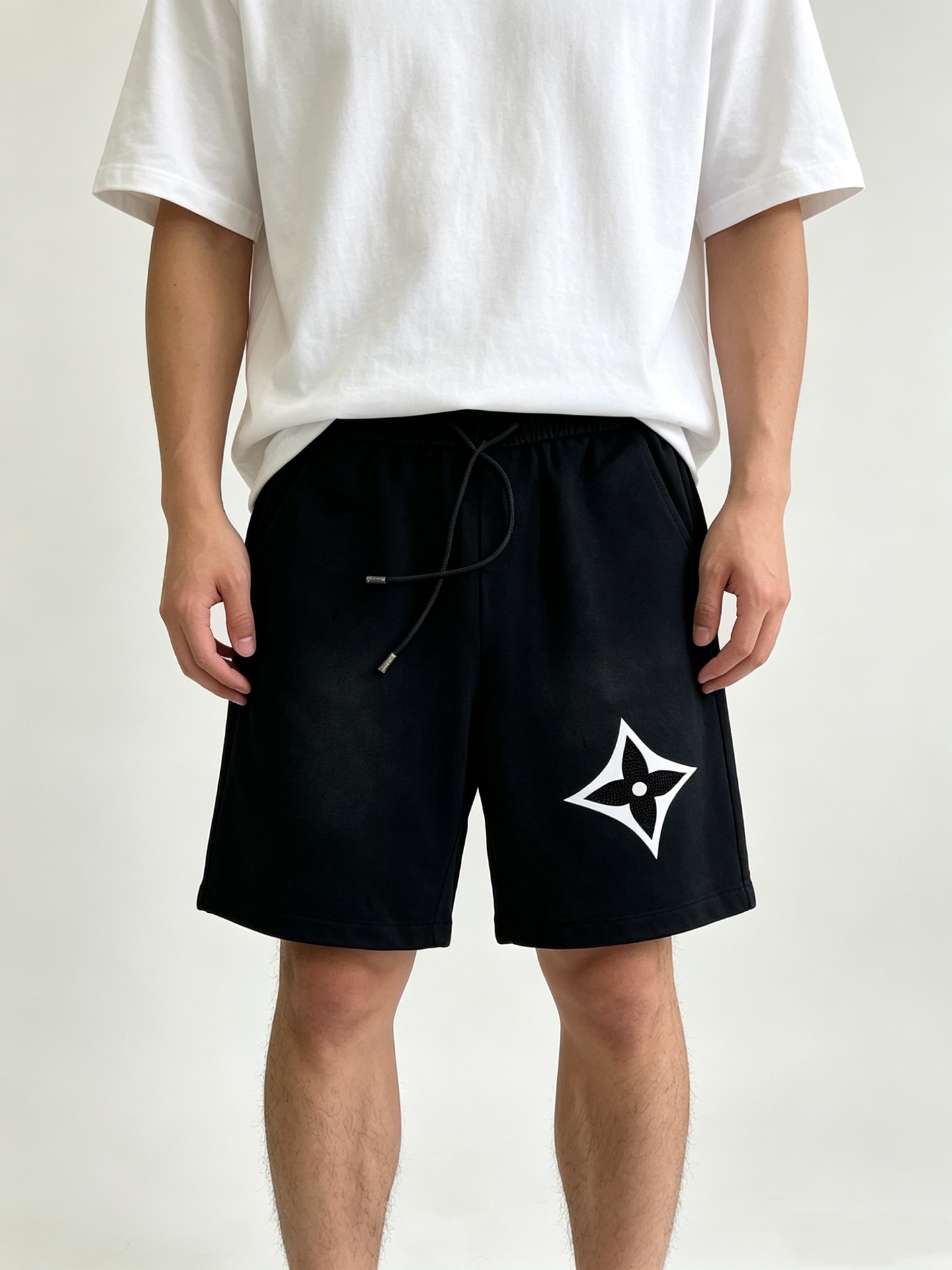 NO:935242,New season Lv cotton shorts (_)ヾ Summer new model m-3xl,,louis vuitton,shorts,19860909New season Lv棉短裤(_)ヾ 夏季新款 m-3xl,,louis vuitton,shorts,,Men's clothing