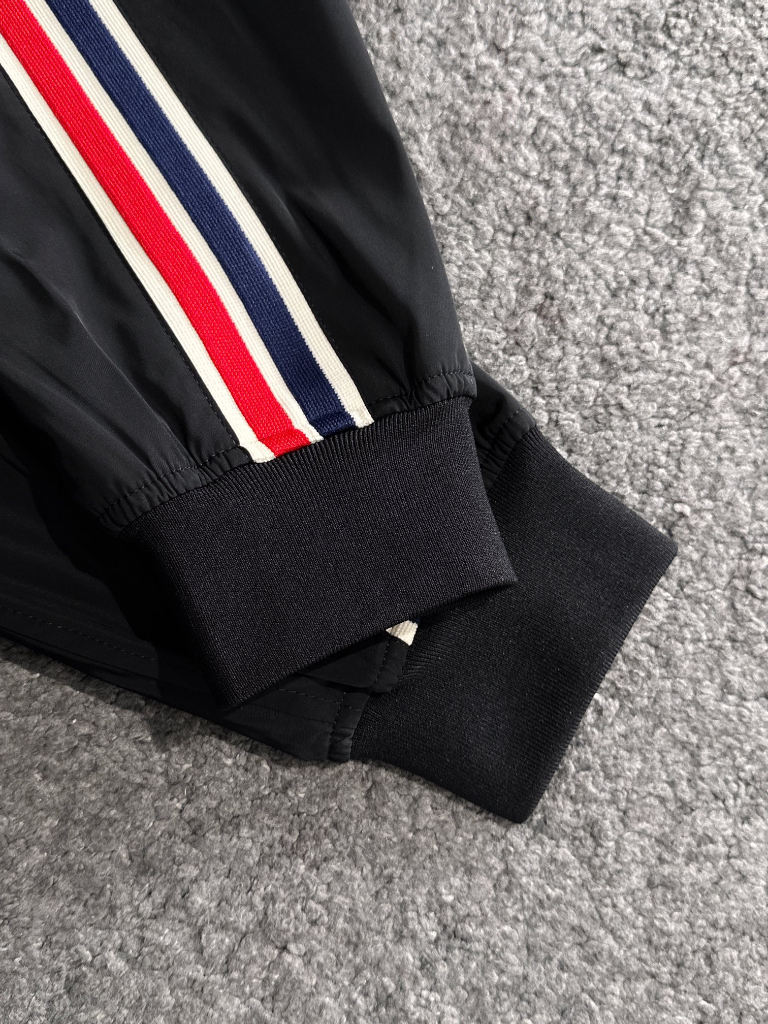 MON2024年开春专柜爆款男士商务风衣高版本夹克原版1比1外套时尚都市款特供面料都是英国进口的超薄聚酯