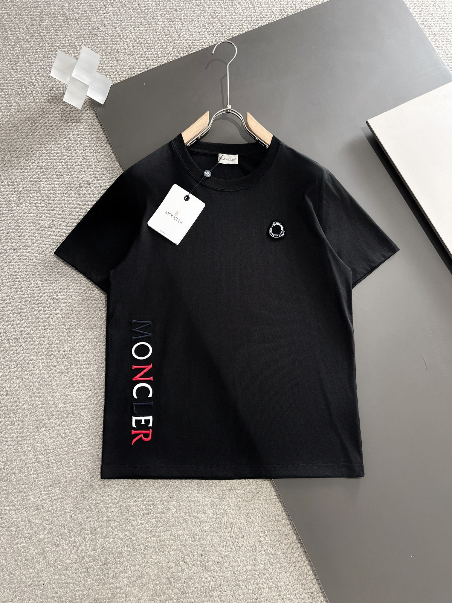 Moncler Kleidung T-Shirt Schwarz Weiß Frühling/Sommer Kollektion Fashion Kurzarm