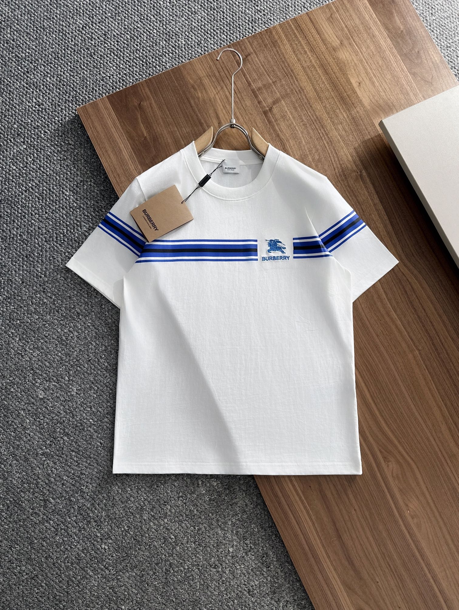 Burberry Clothing T-Shirt Summer Collection Fashion Short Sleeve