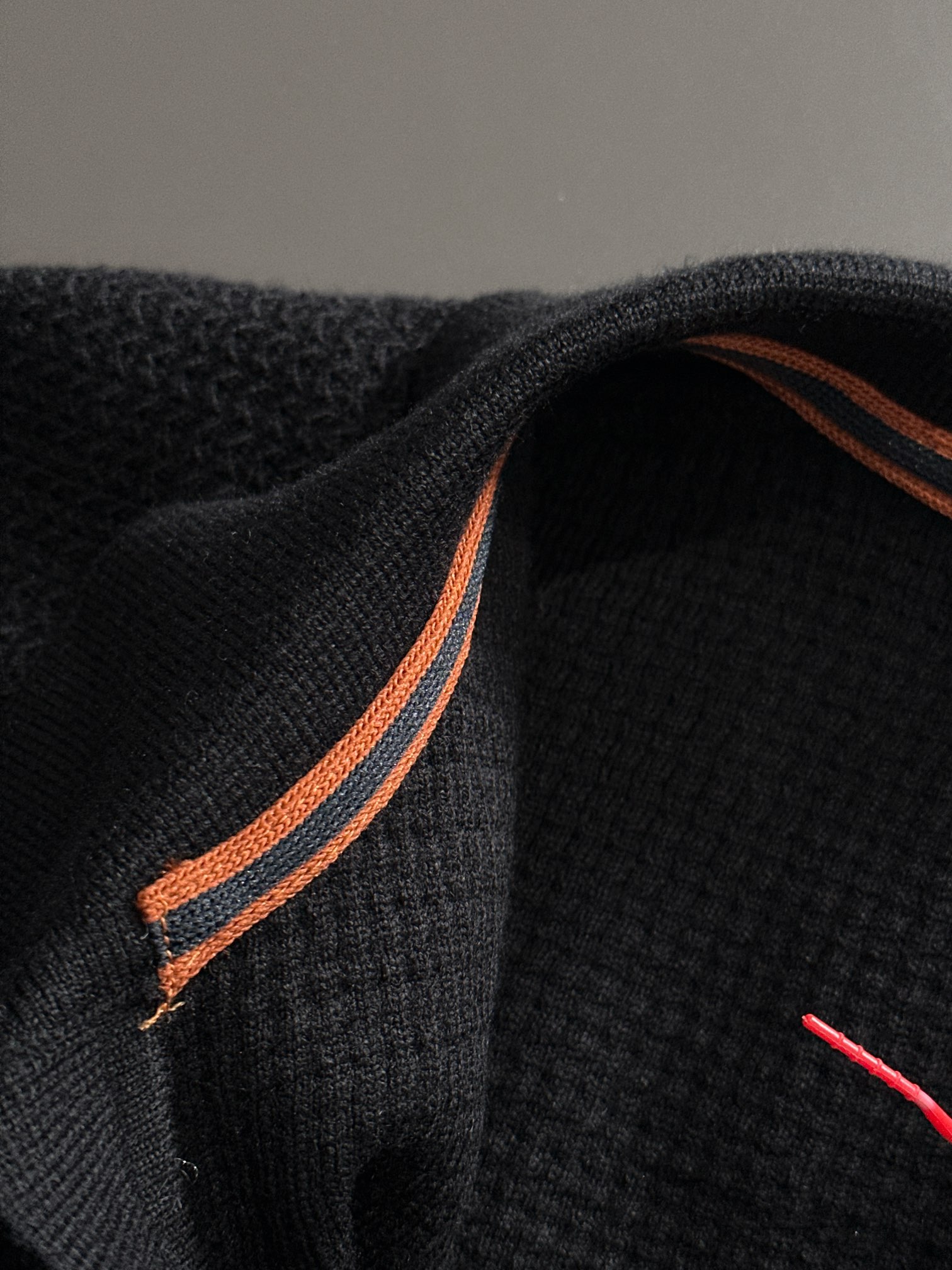 ZG 2025FW秋冬最新三叉绣标男士翻领针织衫毛衣整衣采用菠萝针织法 穿在身上看花纹并不明显近看才能领