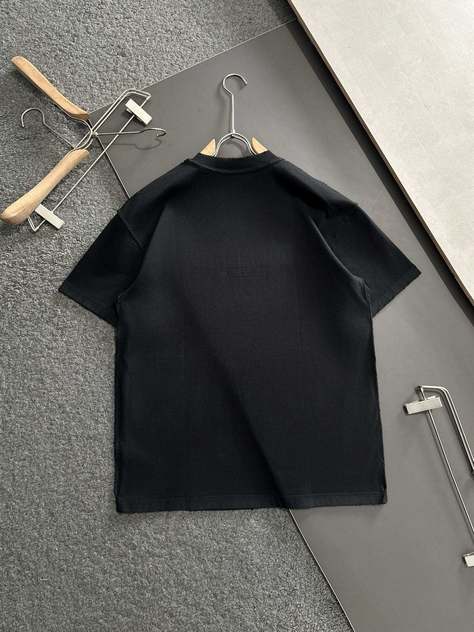 BBR 2025SS春夏最新款圆领时尚短袖T恤，官网同步，专柜纯棉面料！贴肤舒适，耐看又好穿，经典简约l