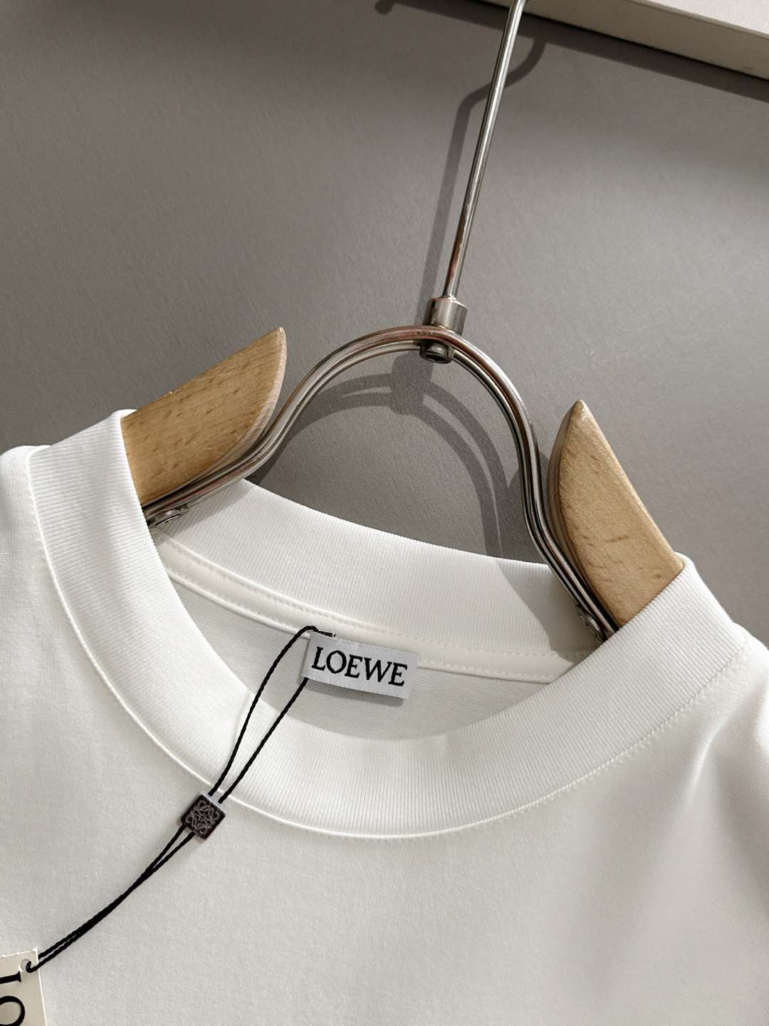 LOEWE  T恤服装,男,loewe 5