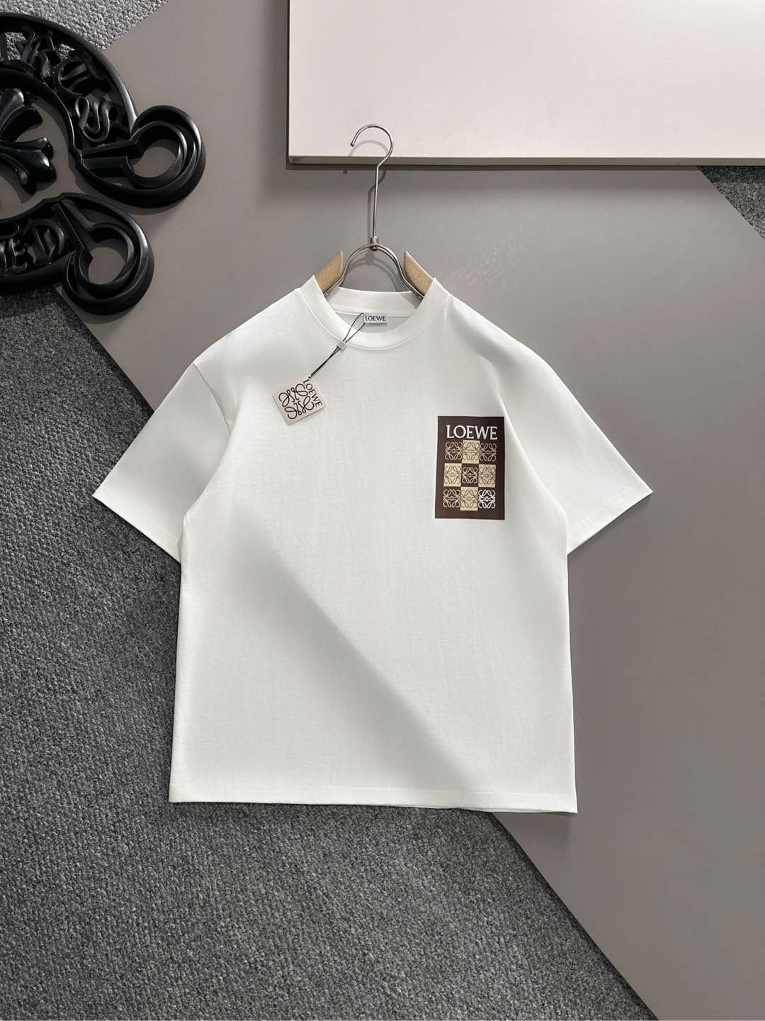 LOEWE   2025春夏新款首发专柜最新款短袖圆领T恤 高端订制 ...
