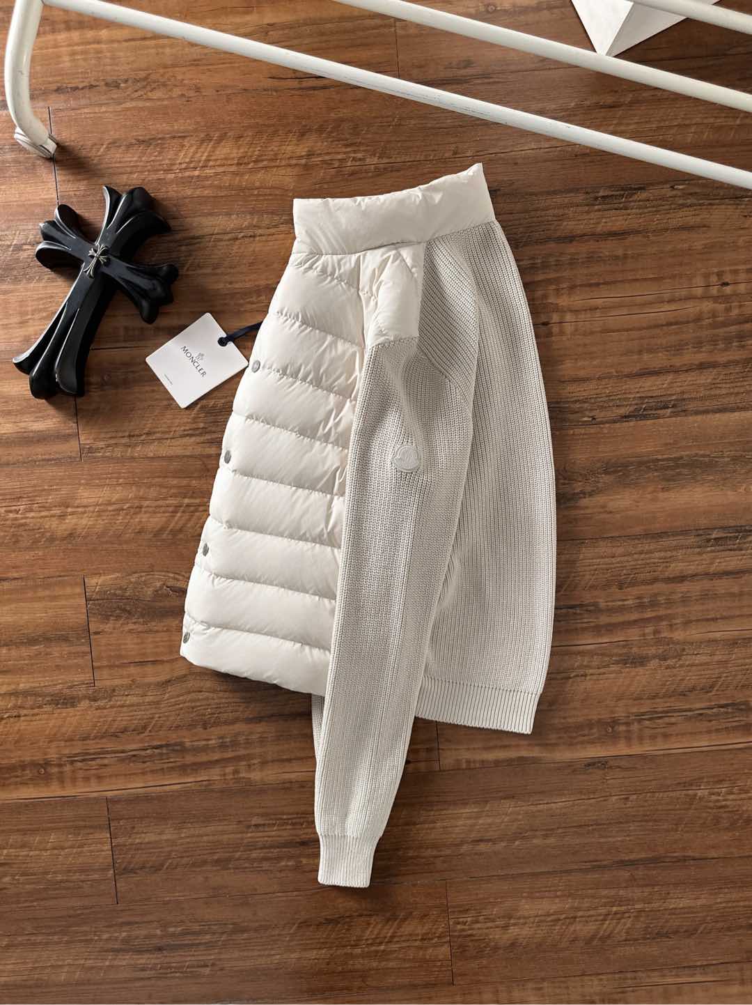 Moncler 蒙口 2025年秋冬新款羽绒服，针织拼接羽绒服采用新国标95白鸭绒，秋冬新品内搭神器！在