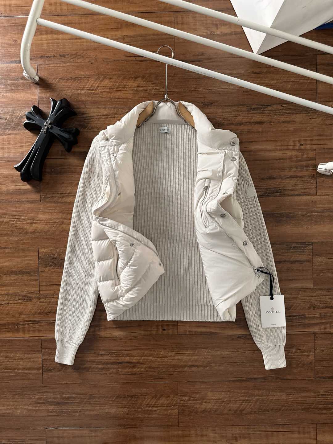 Moncler 蒙口 2025年秋冬新款羽绒服，针织拼接羽绒服采用新国标95白鸭绒，秋冬新品内搭神器！在