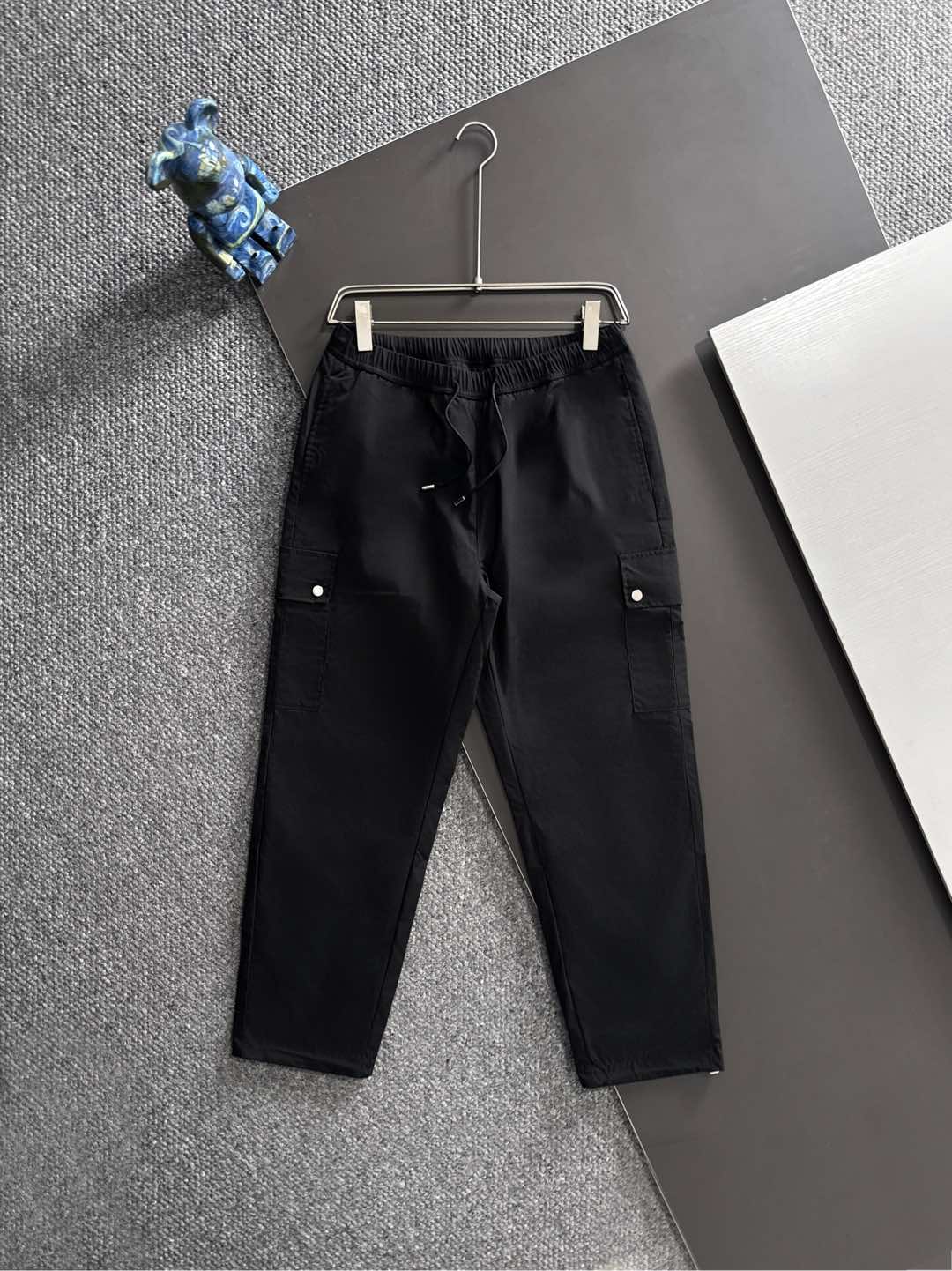 NO:629462,19860909Descente 迪桑特冬装裤王 男士大棉裤 抗寒东北漠河零下20度一条过冬 亲肤暖和 防风 面料柔软舒适 穿着无束缚感保暖效果嘎嘎滴 颜色黑色 码数M-3XL,,alexander wang,Men's clothing