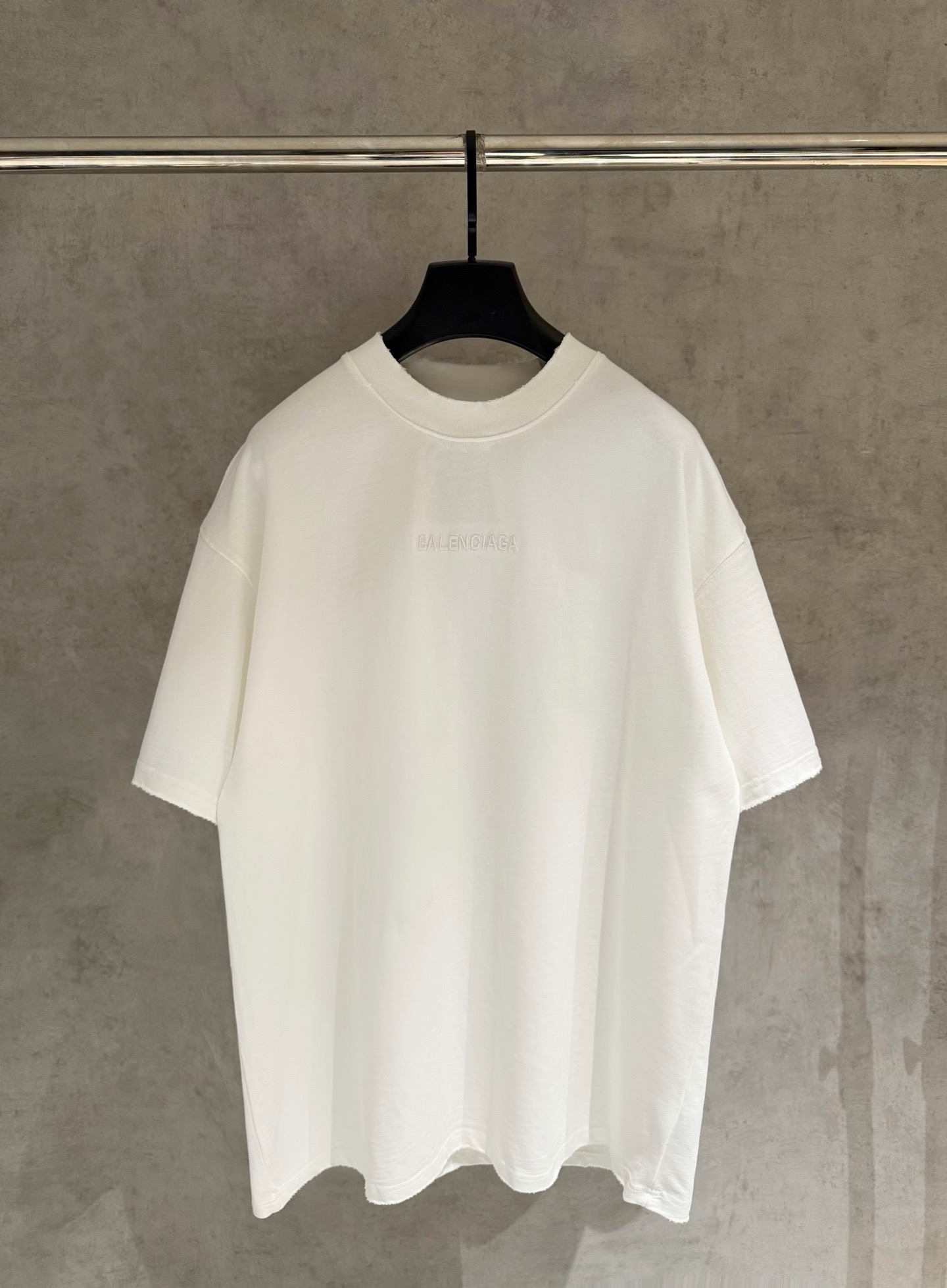 P105 [Estricto control de calidad] Camiseta de manga corta bordada BLCG Balenciaga 25ss. El tejido está confeccionado e…