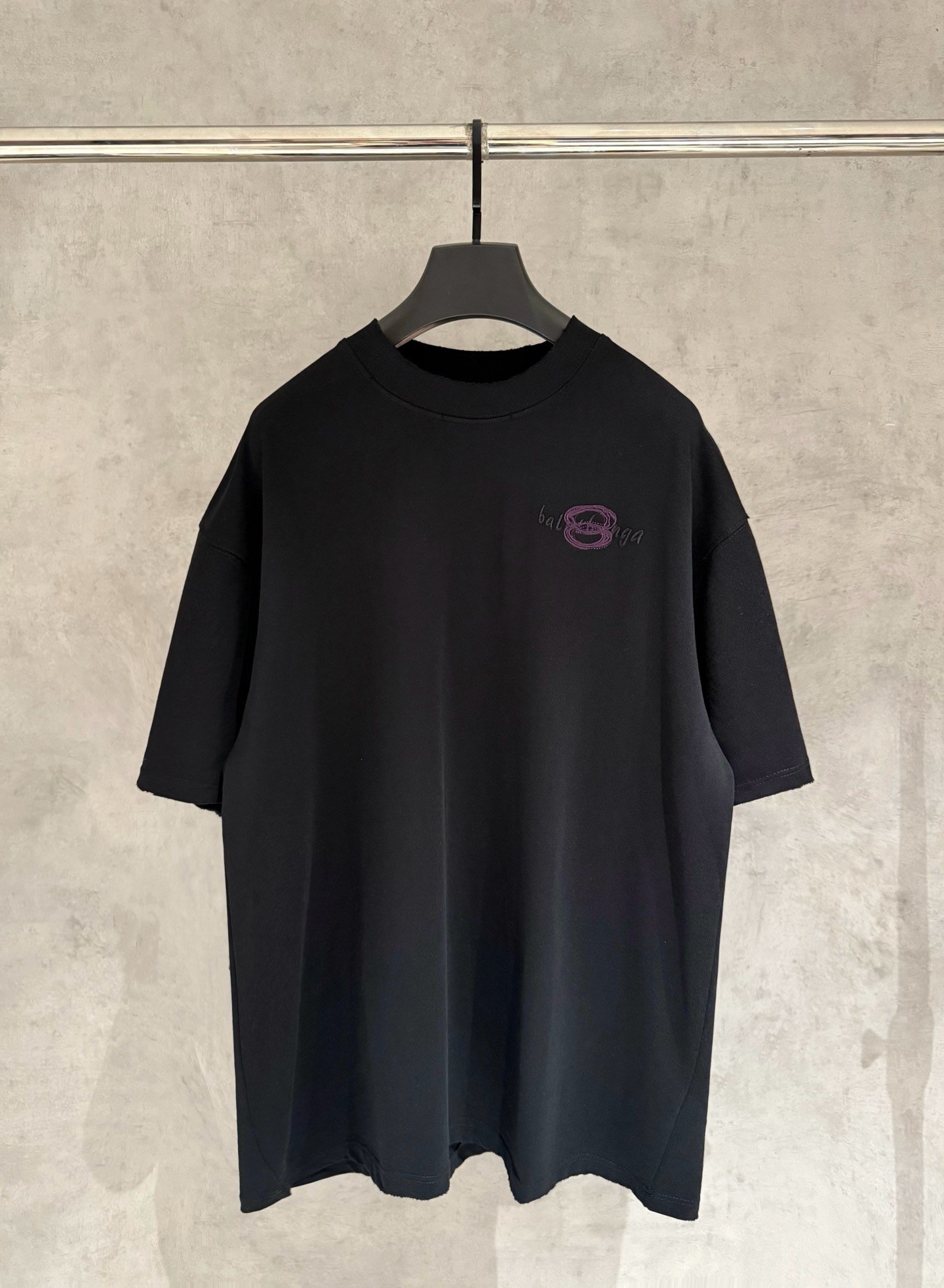 P100 [Estricto control de calidad] Camiseta de manga corta bordada BLCG Balenciaga 25ss. La tela es de tela de doble ca…