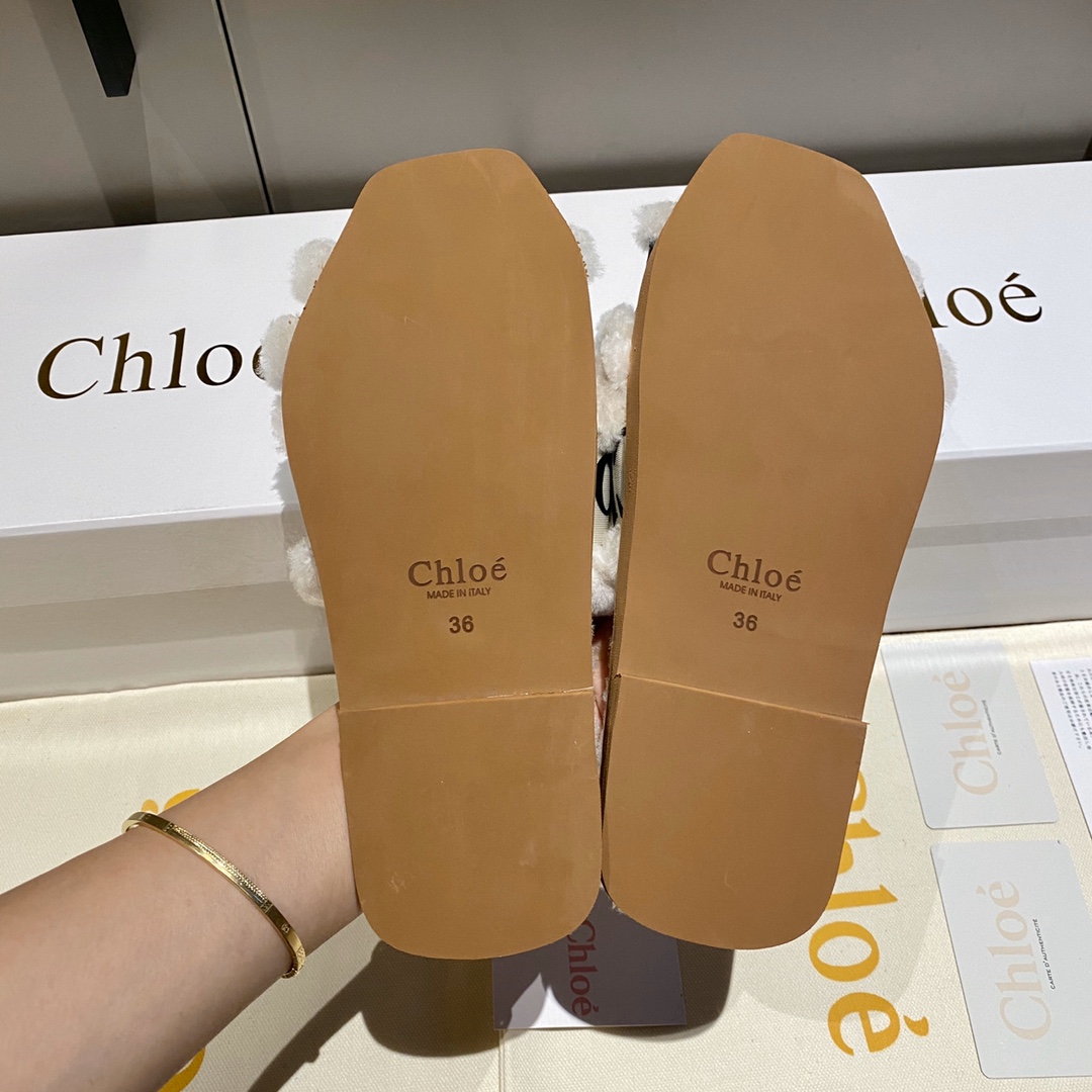 Chloe’s High-Density Cross-Weaving Roman Slippers with Unique Features - 图片 9