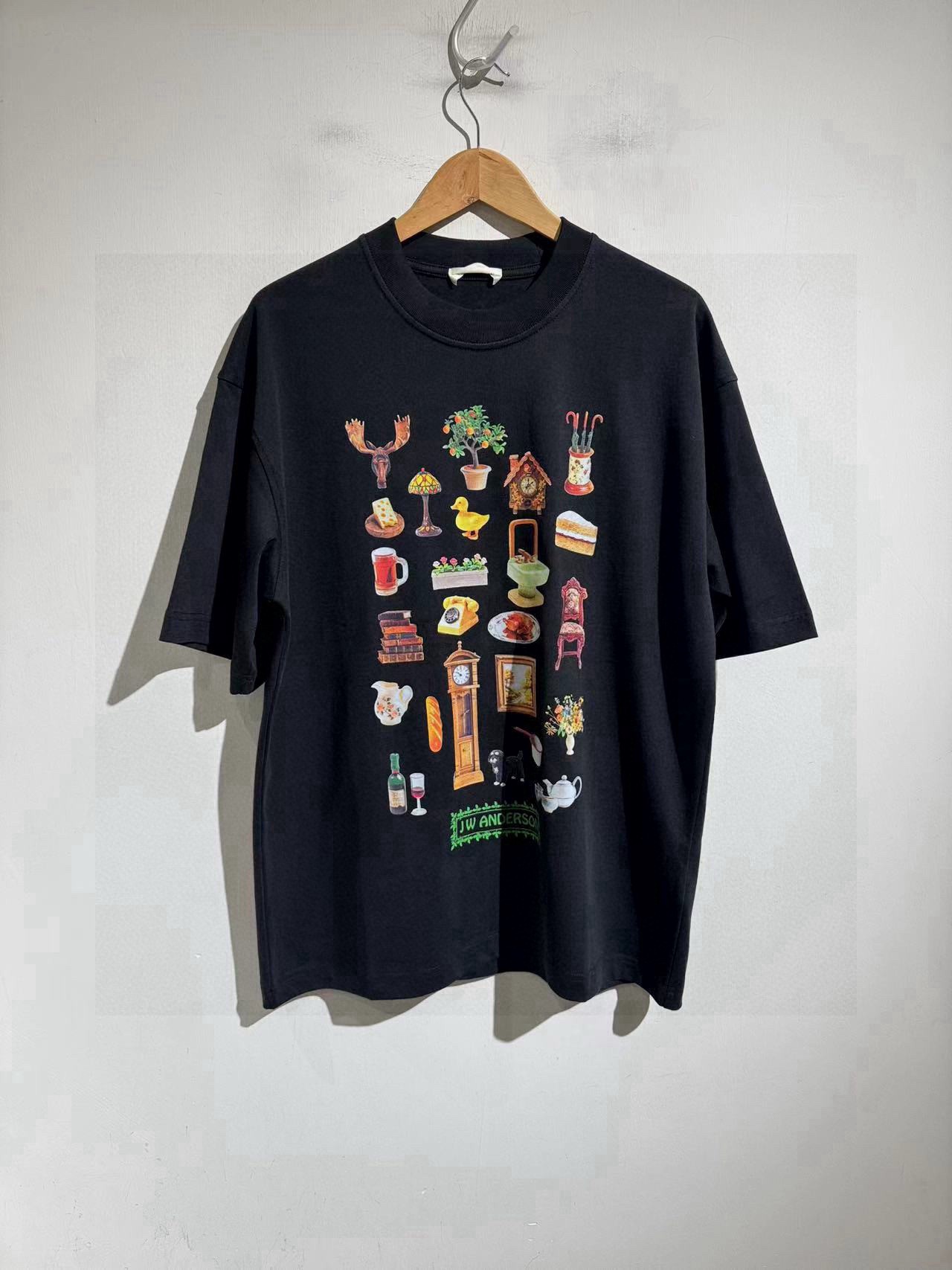 NO:898955,Korean order. 26 jwa digital printing... customized fabrics... with printing with super high three-dimensional saturation. Heavy 300g double yarn pure cotton fabric. Fashion trend black and white. s-xL m. S size bust 120 shoulder width 59 dress length 75 other sizes bust m124 L128 xL132 shoulder width and length increments of 1.2cm per size, men's clothing19860909韩订单.26款jwa数码印刷…定制面料….搭配立体饱和度超高的印刷.重磅300g双纱纯棉面料.时尚潮流 黑白两色.s-xL m.s码胸围120 肩宽59 衣长75 其他码胸围m124 L128 xL132 肩宽衣长每码递增1.2cm,男装,,Women's clothing