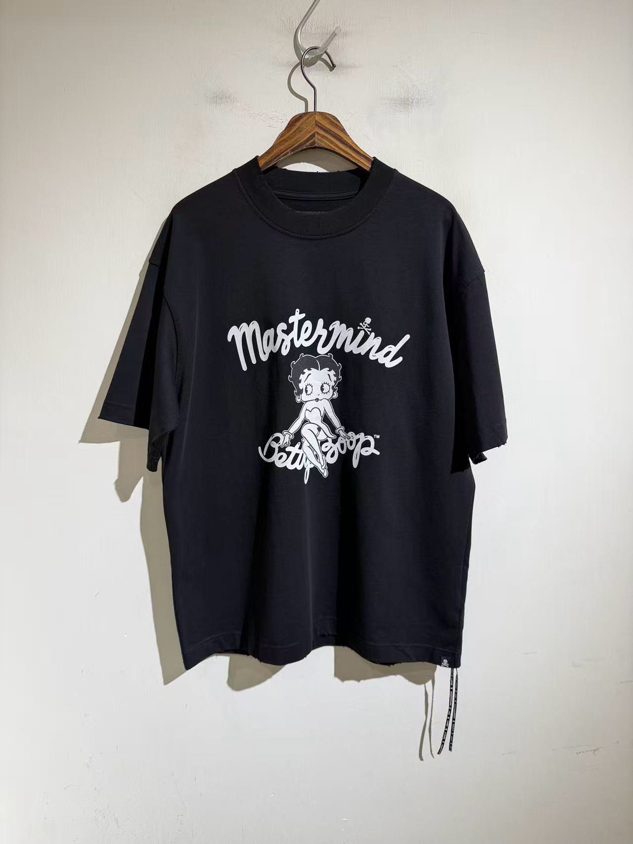 NO:900481,Black and white flocking M M WORLD  The difference between shoulder width and clothing length is 1.3cm per size, men's clothing, T-shirt,19860909黑白植绒 M M WORLD × BETTY BOOP MMW 26款 骷髅卡通短袖…台湾买手店客户订单,重磅面料和印刷工艺处理,品质极致出货 黑白两色 尺码s-xL . s码胸围118 肩宽57 衣长73.其他码胸围M122 L126 xL130 肩宽衣长每码相差1.3cm,男装,T-shirt,,Women's clothing