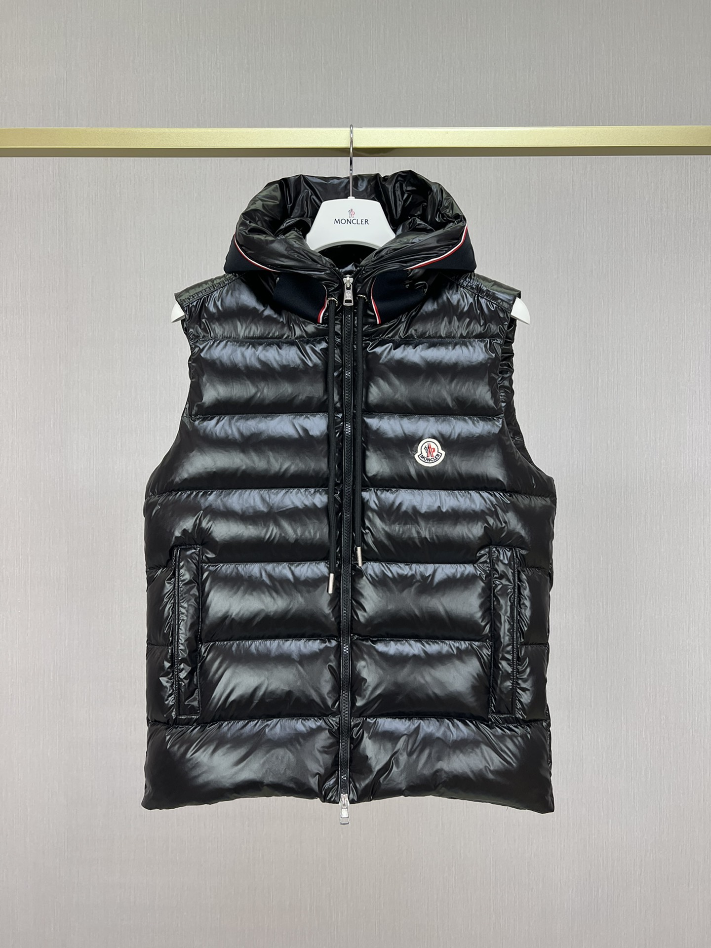 Moncler Ropa Camiseta de tirantes Chaleco Negro Blanco Nylon Plumón de pato blanco Colección otoño – invierno Blusa con capucha