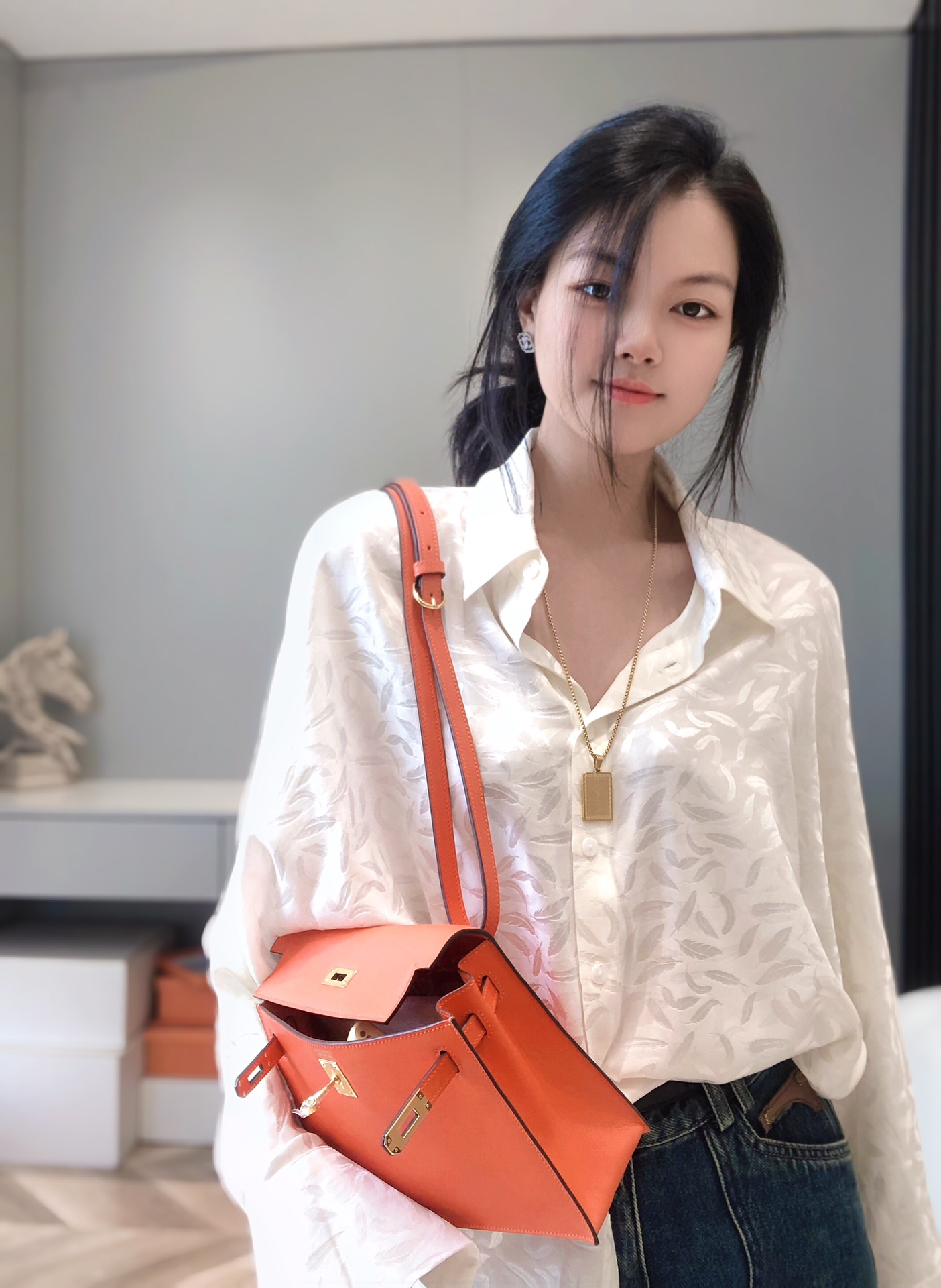 Hermès Luxury Designer Handbag Shoulder Crossbody Bag crafted in premium 3
