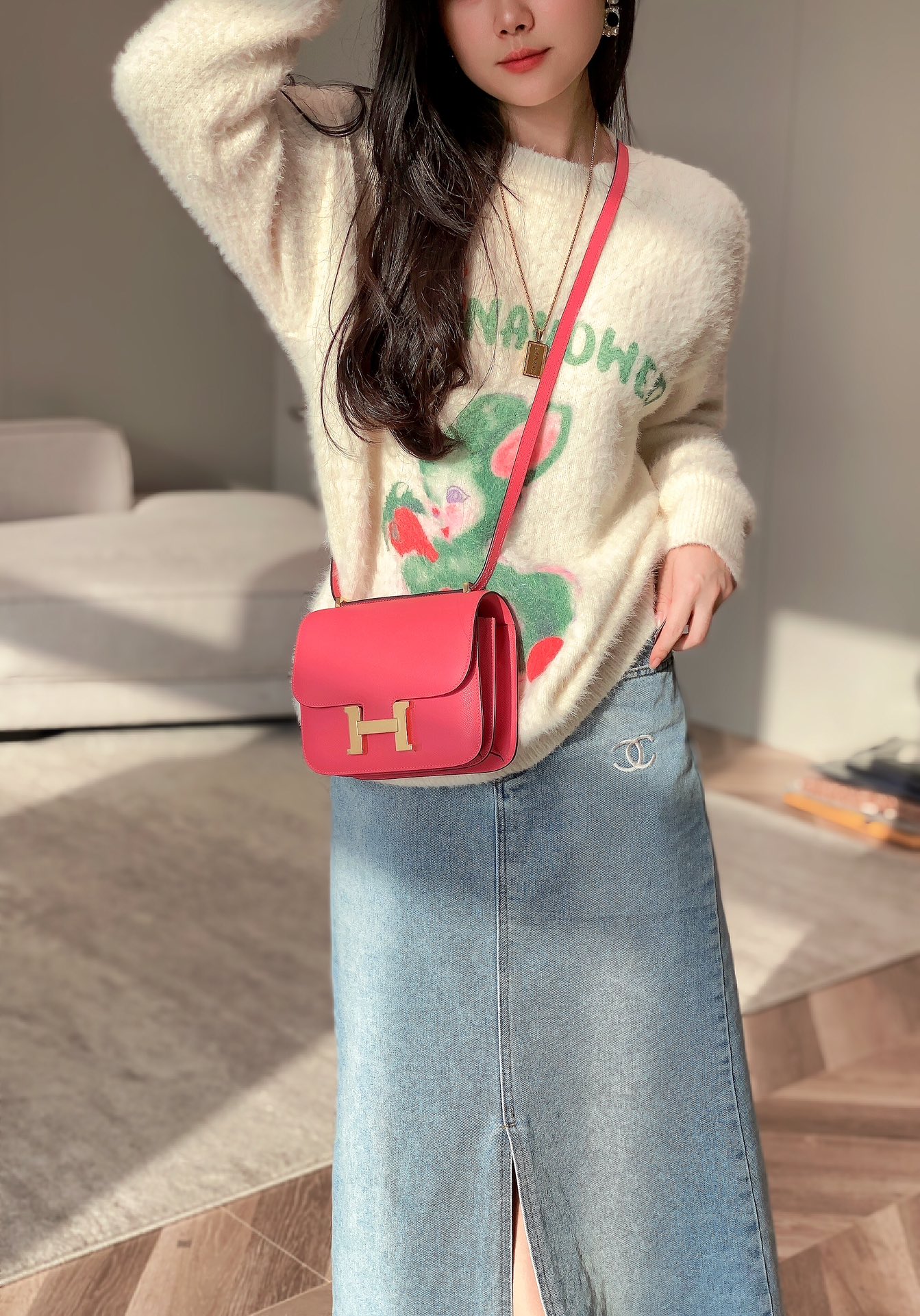 NO:700595,Lipstick powder that is loved by celebrities. Kangkang takes into account both beauty and practicality. Why should he reject it?  Carpe Diem and buy it!  The happiness of this moment is the most important~,Hermes,hermes,Hermes,19860909名媛都喜欢的唇膏粉 兼顾美貌跟实用性的康康 有什么理由拒绝呢？及时行乐买起来！这一刻的快乐最重要～,爱马仕,hermes,Hermes,,Bag