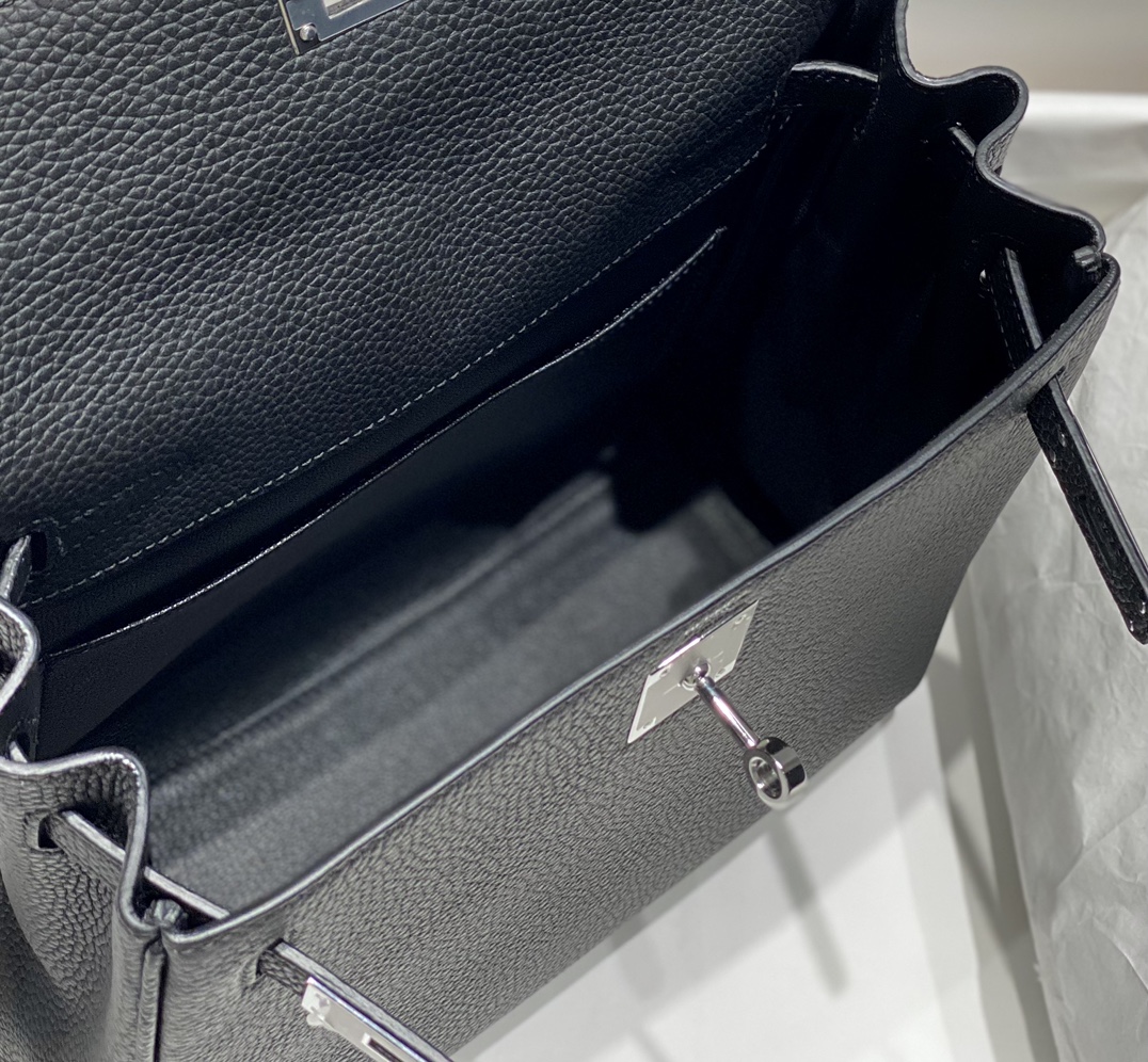 Hermès Luxury Handbag Collection 9