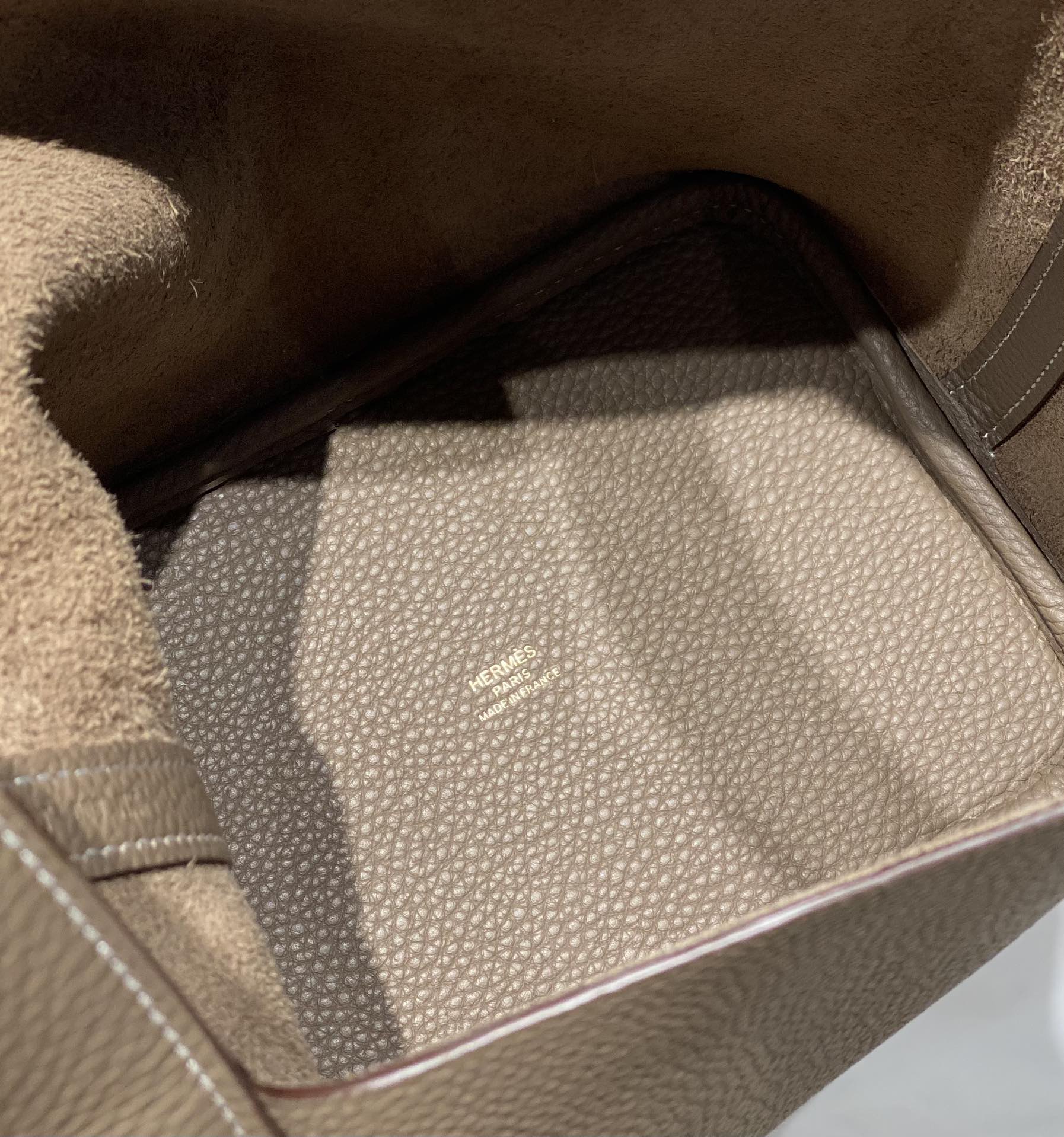 Hermès 专柜款经典手袋 6