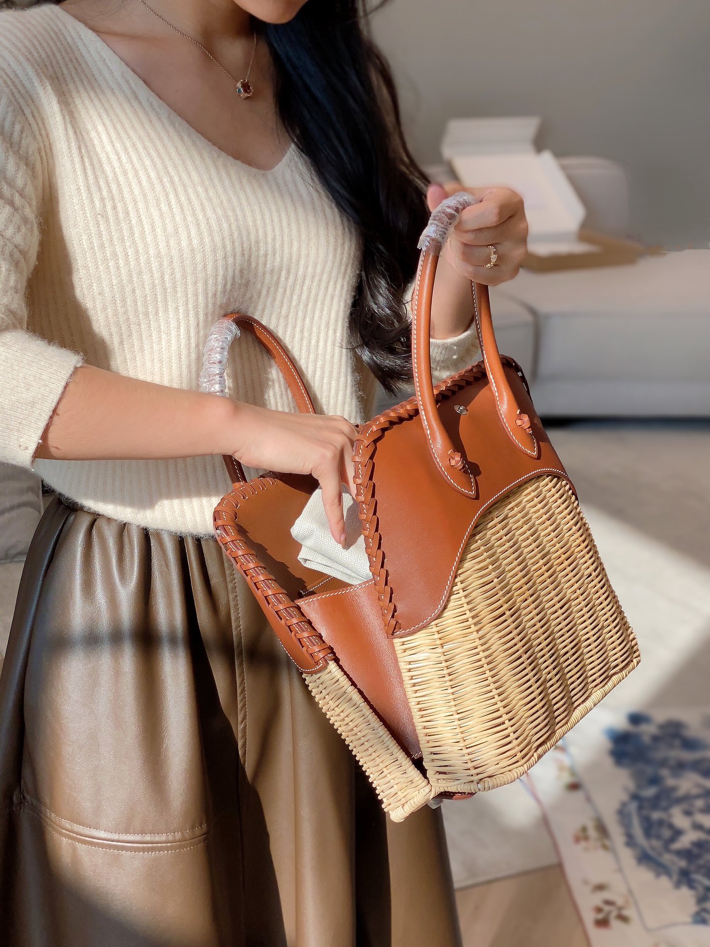 Hermès Please weld this package on my hand