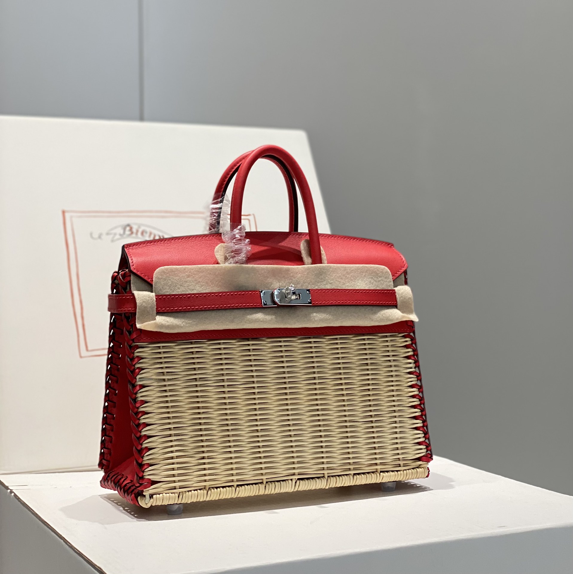 Hermès B 25