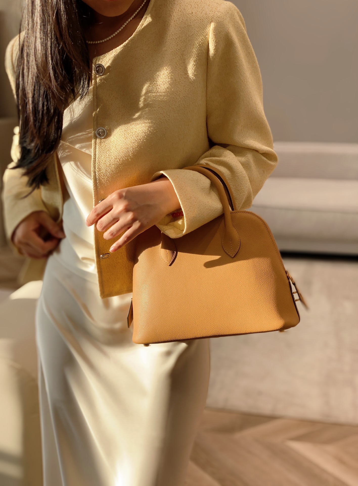 Elegant Leather Top Handle Bag - Chic Dome Satchel Handbag for Women 2 i1731141154 1863 1