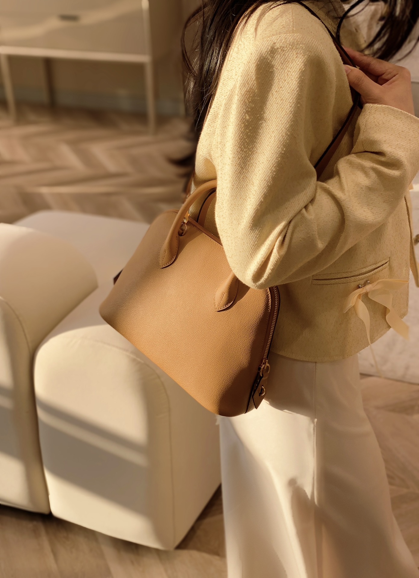 Elegant Leather Top Handle Bag - Chic Dome Satchel Handbag for Women 7 i1731141154 3649 5