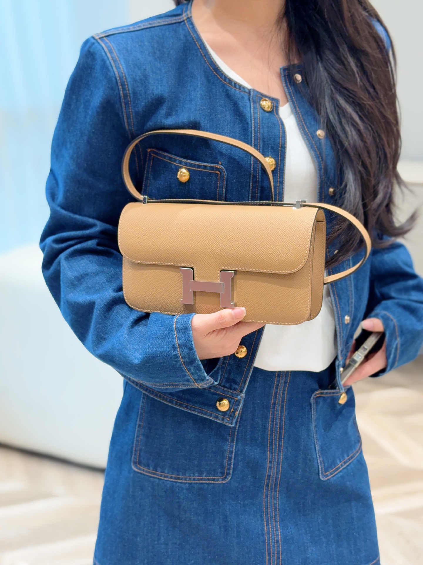 NO:699417,Half-hand ready stock Stewardess Marsala brown silver buckle. Wandering in the world of Kangkang bags, everyone wants it. This is the preferred one, Hermes, Hermes, Hermes,19860909半手现货 空姐 玛莎拉茶色 银扣 在康康包界里徜徉 每只都想要 这是被偏爱的,爱马仕,hermes,Hermes,,Bag