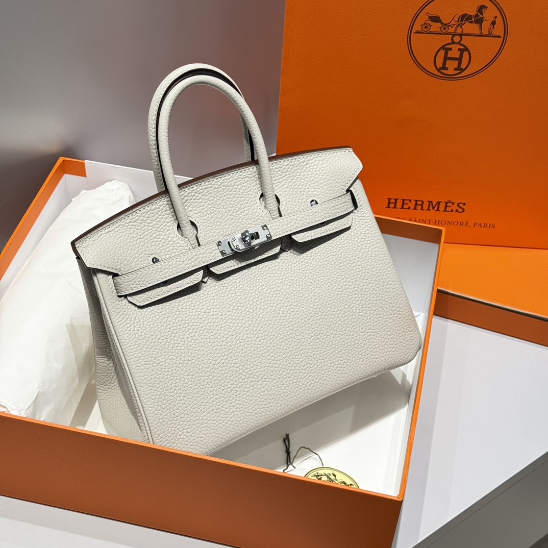 𝐁𝐊 - ʜᴇʀᴍᴇs ʙɪʀᴋɪɴ 珍珠灰·银扣 togo 媲美手工般缝线 -独家品质 性价比无敌版本 ♥ Bɪʀᴋɪɴ 复出黑马色 ♡ 高品质完美机缝. / 出镜最高频率 也最亮眼的就是爱马仕的铂金包. #25cm