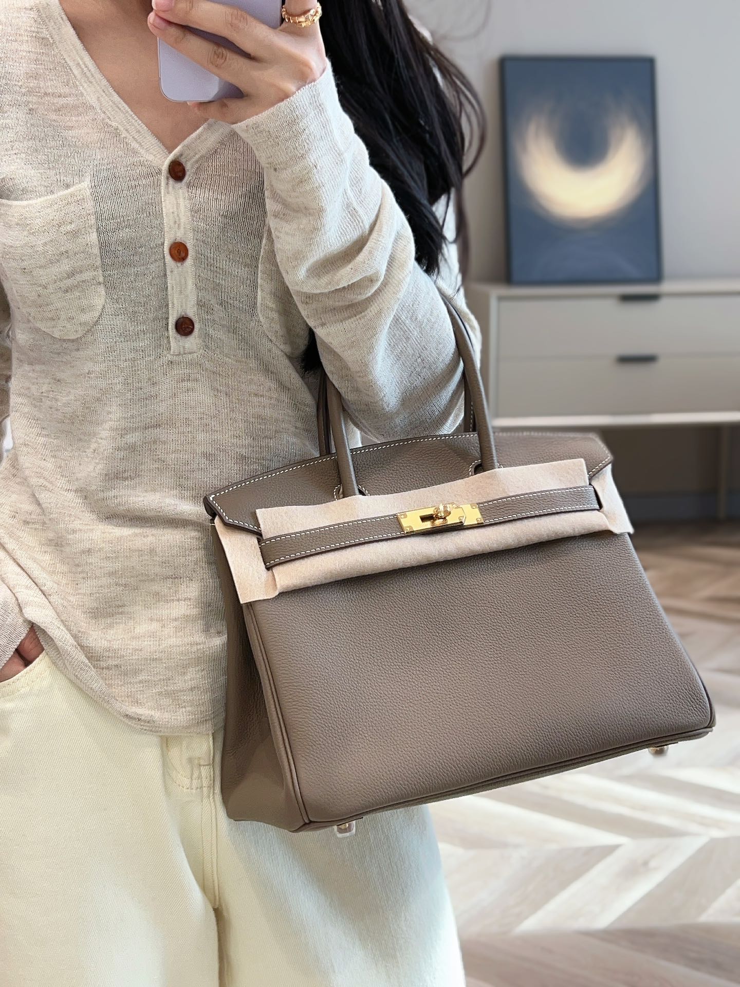 𝐁𝐢𝐫𝐤𝐢𝐧 𝟑𝟎𝐜𝐦
大象灰/金扣

𝑻𝒐𝒈𝒐 小牛皮·手工制作
独家实拍💛
