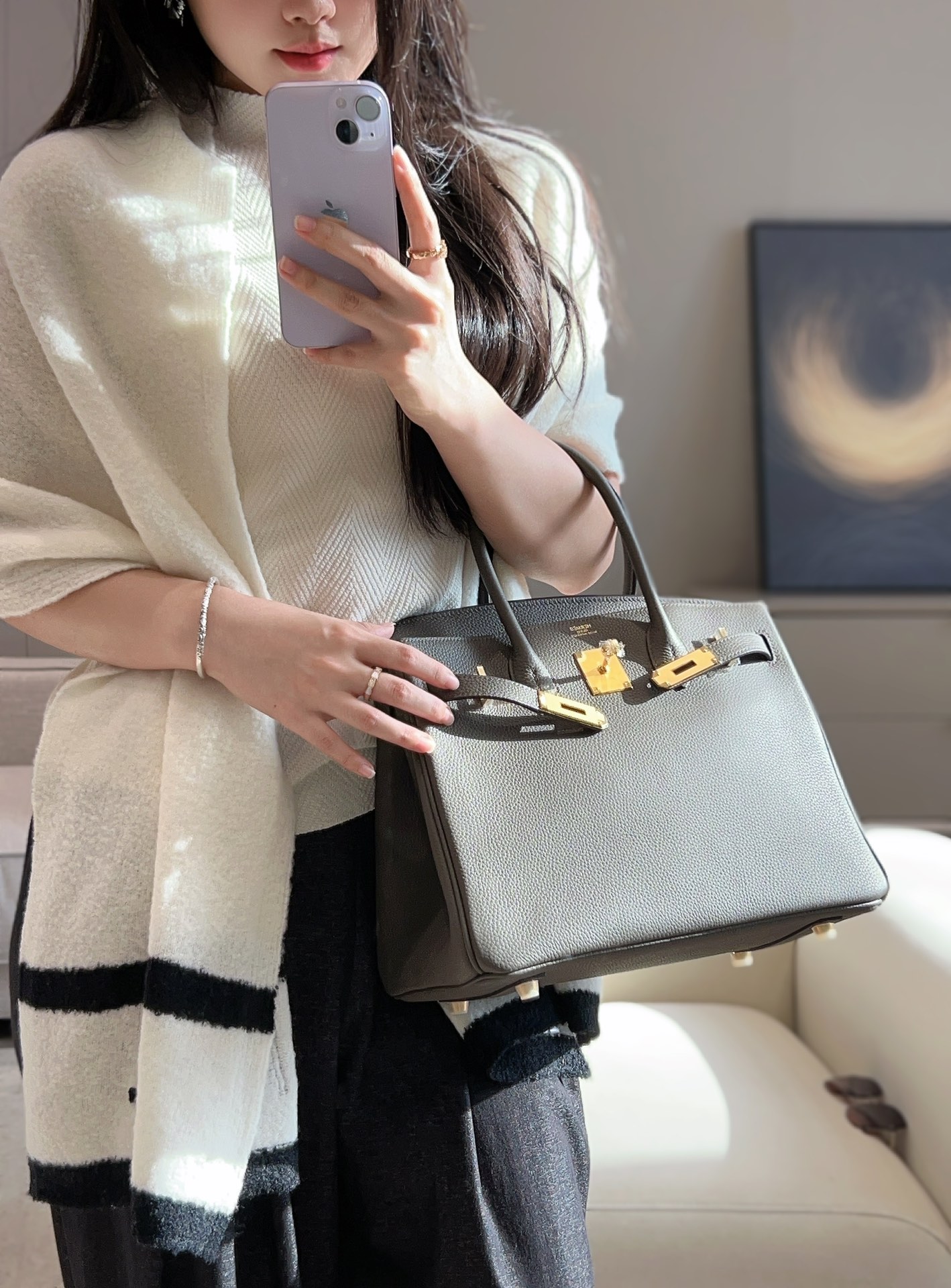 𝐁𝐢𝐫𝐤𝐢𝐧 𝟑𝟎𝐜𝐦
锡器灰.

𝑻𝒐𝒈𝒐 小牛皮·手工制作
独家实拍💛
