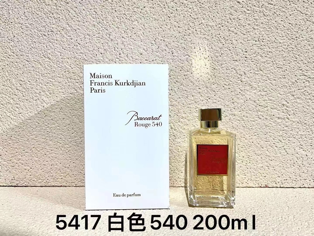 Maison Francis Kurkdjian Baccarat Rouge 540 Eau de Parfum 200ml 2 i1713251876 4039 1