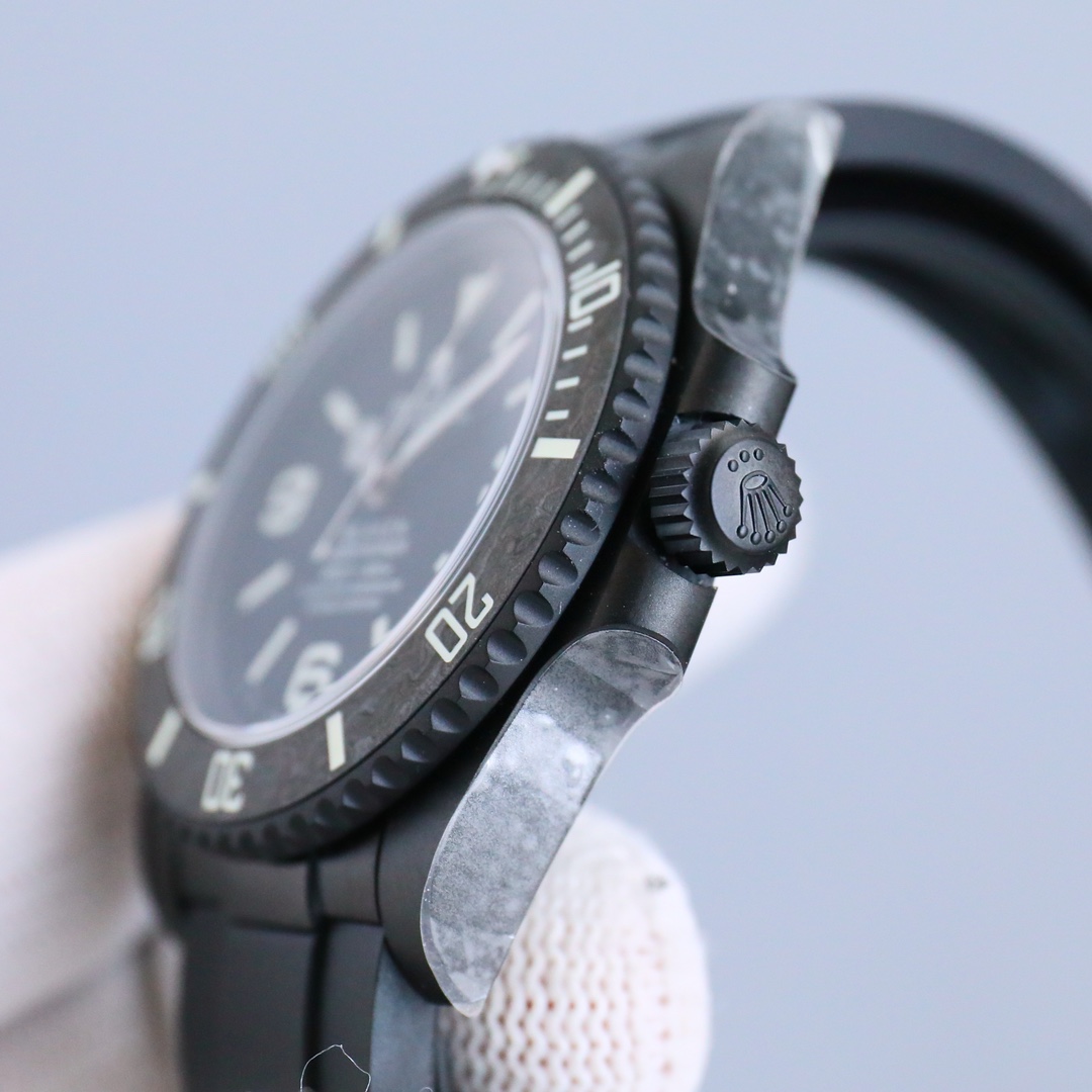 BLACK新製品発売ロレックスBLACK公式カスタム版