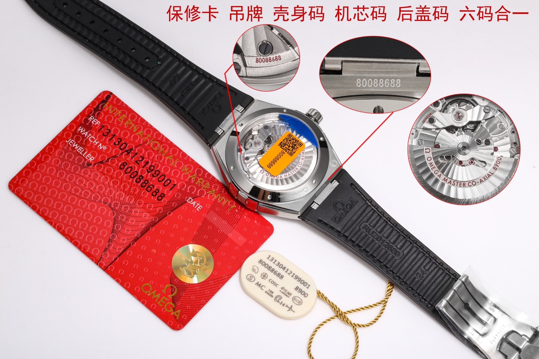 皮带1500 金1550
钢带1700 金1750
经典传承,卓越新生 匠心打造欧米茄 41 毫米至臻天文台(第五代星座)131.30.41.21.99.001 系列
秉持对制表工艺的极致追求,购入原版深入研究,融合现代顶尖工艺与技术材料,精心雕琢每一处细节,重现欧米茄星座系列的经典神韵。 搭载独家真正 8900/8901 对版时区快调回调日历功能机芯,原版 6 位摆轮精细打磨,不仅性能稳定可靠,更彰显机械制表的精妙绝伦。
表壳运用最新 CNC 技术,尺寸精准,纹理细腻,前后蓝宝石镜面交相辉映,无论从哪个角度观赏,皆是品质与美感的完美融合。
表盘指针采用 PVD 等先进色彩工艺,神秘的多彩流星陨石盘与经典盘面交相辉映,搭配多彩钛圈口与陶瓷圈口,时尚与经典并存,魅力十足。
舒适快调功能的蝴蝶折叠表扣,与原版如出一辙,重量与手感皆佳,带来无与伦比的佩戴体验带来经典 41mm 第五代星座最全最高版本,致敬经典,续写传奇。