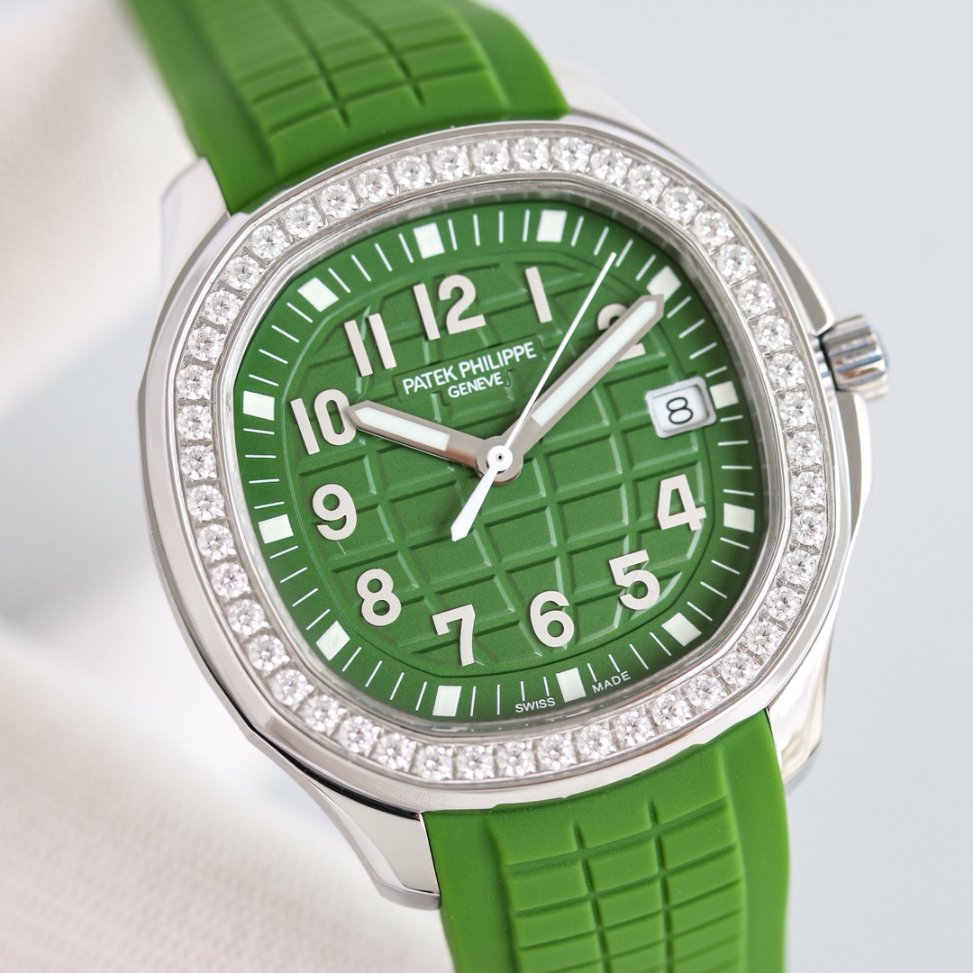 Aquanaut Luce Series 1725: Modern Recreational Fashion with Elegant Design and Diamond Accents - 图片 2