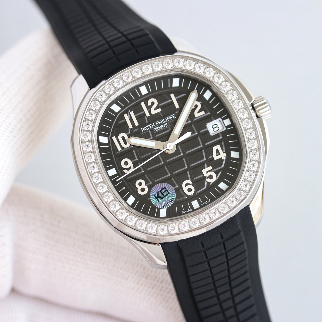 Aquanaut Luce Series 1725: Modern Recreational Fashion with Elegant Design and Diamond Accents - 图片 5