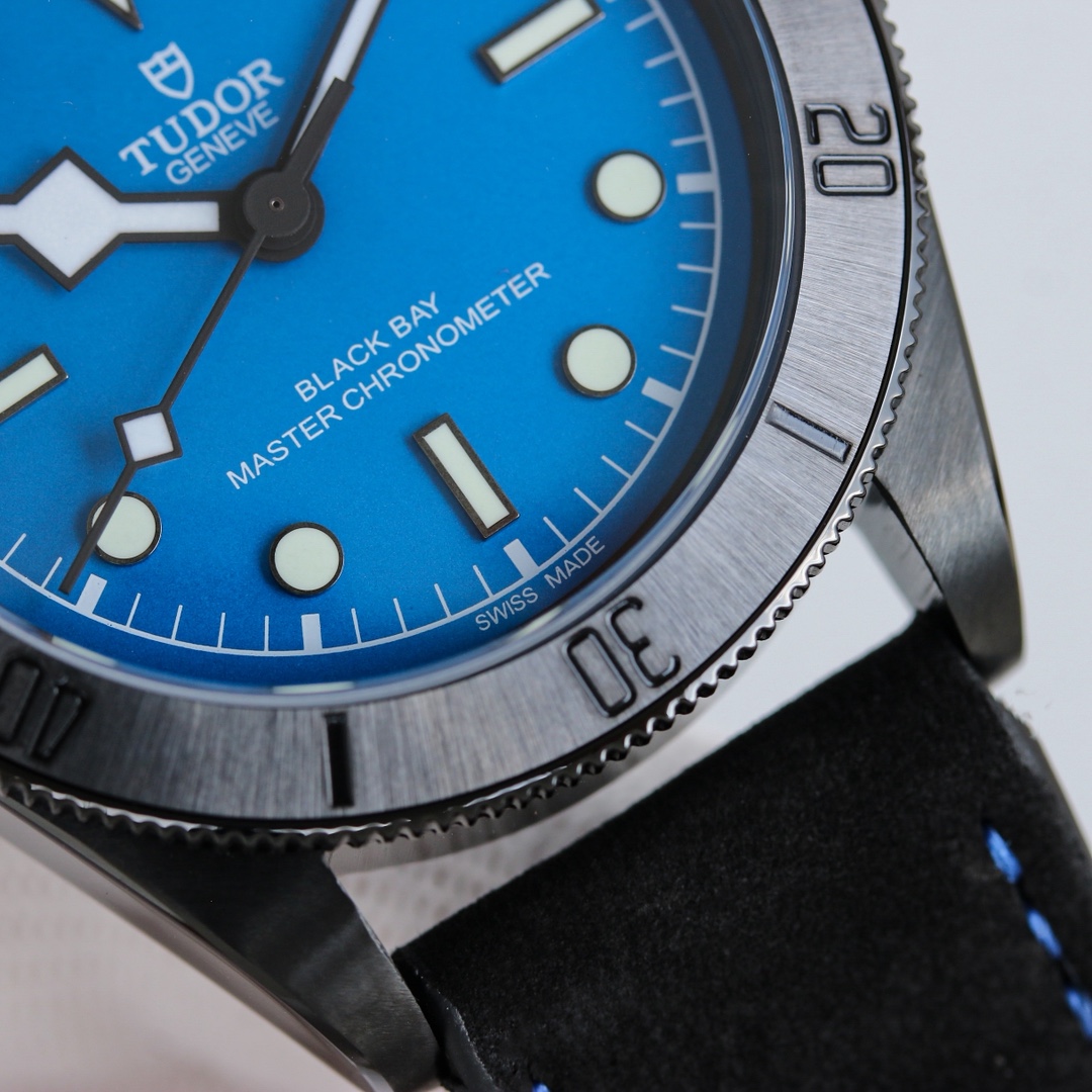 Tudor Black Bay Dark Blue Dial Men's Watch Leather Strap 41mm 7 i1747918161 1830 7