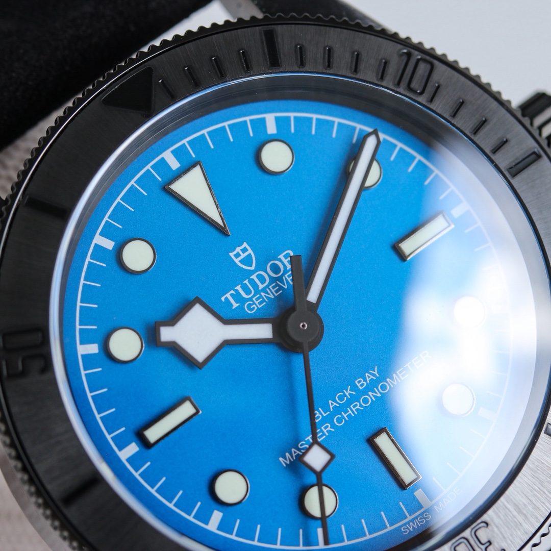 Tudor Black Bay Dark Blue Dial Men's Watch Leather Strap 41mm 8 i1747918161 7541 4