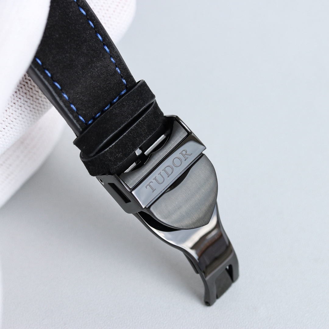 Tudor Black Bay Dark Blue Dial Men's Watch Leather Strap 41mm 10 i1747918161 9695 3