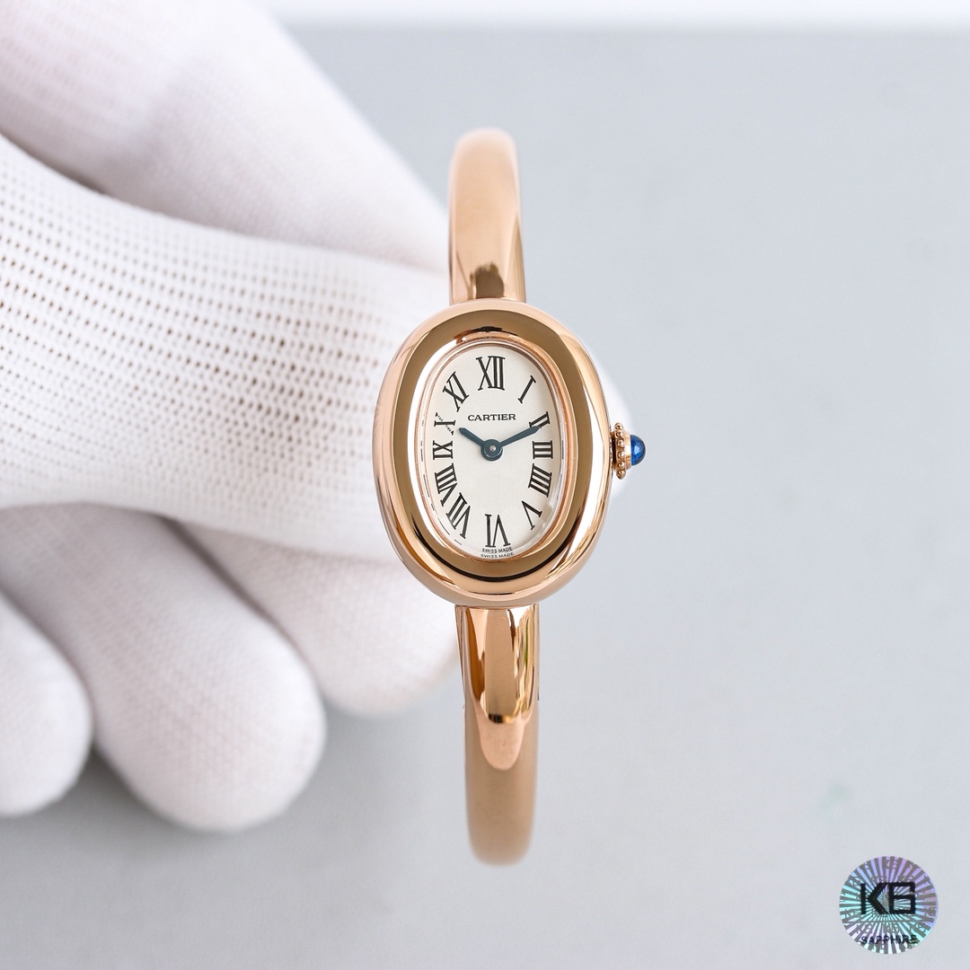 NO:391336,A work of sincerity!  Cartier 'bathtub' gold bracelet watch!  This series of watches is a round and retro watch designed in 1912. Baignoire (bathtub), a testimony to the powerful creativity of Cartier's design watches. It has original oval lines and low-key elegance, which is the essence of Cartier's style, neat and beautiful and unpredictable elegance~ After buying it, you get more than just a watch, you can wear it as a gold bracelet. This luxury and nobility is Cartier's strength. It is matched with various bracelets, bracelets, and bracelets. Boys can't walk when they see it, let alone girls?  Original special channels, a batch of orders with very high requirements, a whole 18k gold version, available in gold and rose gold. This gold watch is really amazing!  Full of texture!  Full of weight!  !  It also has the decorative nature of jewelry!  Accompany you through a wonderful time~~ This high-quality product actually doesn't need to be introduced too much. You can tell how beautiful it is just by looking at the pictures. You will never let it go when you get started. Don't take a bath or swim... Each one has a test certificate, and it's very high-end to give it to others and use it for your own use~! Size 24.6X18.7mm Specifications 15mm, 16mm, 17mm (three sizes are available), cartier, bracelet, bracelet19860909诚意之作！卡地亚 “浴缸”金镯腕表！这系列手表圆润复古的的腕表设计于1912年,Baignoire（浴缸）,是卡地亚设计腕表的强大创造力的见证.它拥有独创的椭圆形线条和低调的优雅,是卡地亚风格的精髓,整洁美观和不会过时的优雅～ 入手它之后你得到的不仅仅是一块腕表,你完全可以把它当一只金手镯佩戴,这种奢华贵气感就是卡地亚的强项,搭配各种手链、手镯、手环都毫无违和感,男生见了它都走不动道,何况女生呢？ 原厂特殊渠道,要求非常高的一批订单,通体18k包金版,有金色和玫瑰金两色可选,这款金表真的绝了！质感满满！重量感十足！！又兼具首饰的装饰性！陪伴你度过美好岁月~~ 这种高品质的货其实不需要介绍太多,你就看图就知道它有多美了,上手绝对爱不释手,不要戴着洗澡、游泳哦… 每一支都有检测证书,送人、自用都非常上档次～! 尺寸24.6X18.7mm 规格15mm、16mm、17mm（三个尺寸可选）,,cartier,bracelet,bracelet,Watch