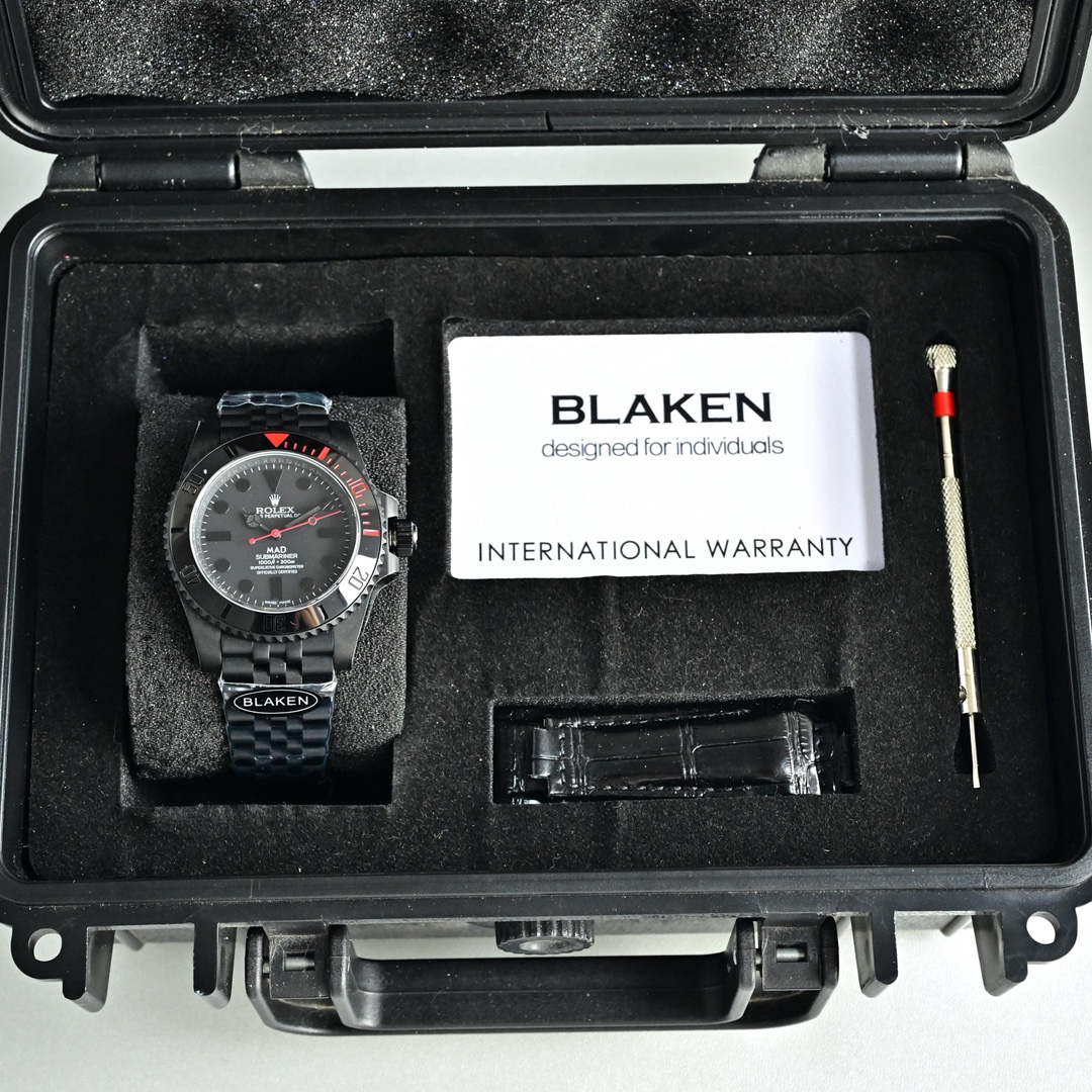 NO:602675,Unified box, new color matching upgrade: BLAKEN × Rolex modified Submariner new color is going crazy!  BLAKEN's top modified buff DLC black watch body + dark night gravel dial, original texture + full of coolness, new colors, red/orange/blue/purple/matte black + limited edition pink, each one is eye-catching on the wrist. The classic movement mm adapts to the wrist shape, and its practicality is also perfect. In this wave of color matching, which one is your one pick?  #BLAKEN MODIFICATION WATCH #Rolex Submariner New Color 1BLAKEN Advanced Modified Submariner Series!  Make you beautiful and cool!  2. The watch body is blackened by DLC, and the dark night black dial grit effect unique to the Blacken modification team is restored!  3 Equipped with integrated movement machinery!  Strong stability!  4Diameter 40mm, thickness 11mm!  - Sincere work, watch friends from all walks of life are welcome to appreciate it, rolex19860909统一 盒 全新配色升级: BLAKEN×劳力士改装水鬼新色直接杀疯！ BLAKEN顶级改装buff DLC黑化表身+暗夜砂砾表盘 原厂质感+满格酷感直接拉满  新色炸场款 红/橙/蓝/紫/哑黑+限定嫩粉 每只都是腕间吸睛王  经典机芯mm适配腕型 实用度也直接拉满  这波配色里,你的one pick是哪只？ #BLAKEN改装表 #劳力士水鬼新色 1BLAKEN高级改装水鬼系列！让您美美的,酷酷的！ 2表身DLC黑化处理,Blacken改装团队特有的暗夜黑表盘砂砾效果还原！ 3搭载一体机芯机械！稳定性强！ 4直径40毫米,厚度11毫米！ - 诚意之作 欢迎各路表友品鉴,,rolex,Watch