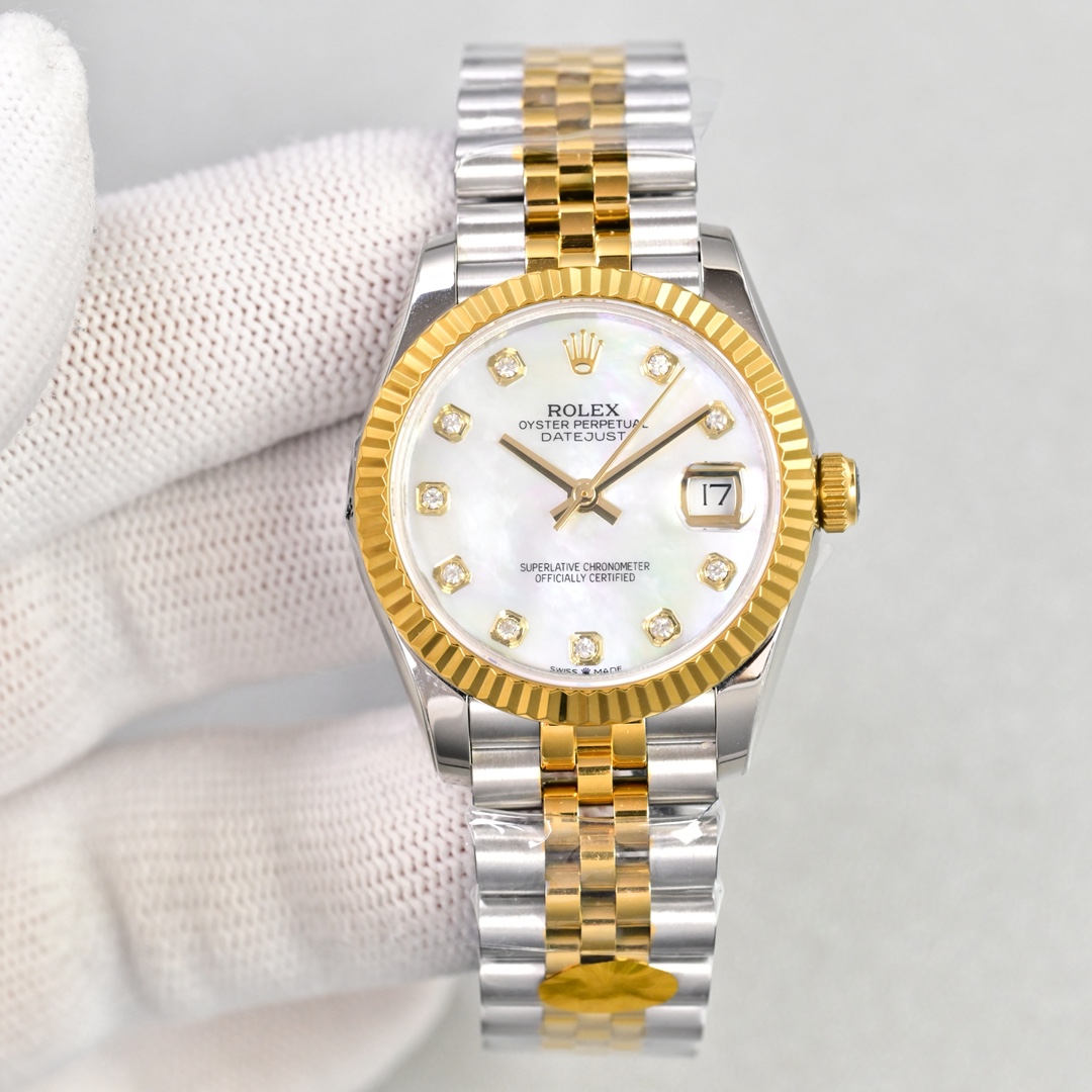 NO:687677,Gold Diamond’s latest model [3A Factory’s new masterpiece, official synchronization 1:1] Rolex Women’s Datejust 31mm Datejust watch! 1. The case diameter remains the same as the original 31mm. The stainless steel watch case is made of 904L stainless steel, which is durable! 2. It is equipped with two kinds of movements, the original imported fully automatic nh05 movement and the Swiss 2671 movement. It allows more goddesses to choose from, and the performance is extremely stable. Its shock resistance and geometric structure allow the movement to maintain regular operation in any position. 3. The triangular grooved bottom cover is tightened with a special tool to completely seal the case. The winding crown adopts a double buckle lock dual waterproof system, which is firmly screwed to the case, making it more waterproof. A small window convex lens is installed at the 43 o'clock position to enlarge the date display of the watch, making it easier to read the date. The women's datesheet waterproof Oyster case provides the best protection for the high-precision movement! The new 'double-headed' connection method between the strap and the outer ring of the 5904L watch (can be used with the original), the concealed folding crown buckle, opened with the articulated Rolex crown logo. The ingenuity of Factory 63A creates a high-quality model of Rolex women's watches. Welcome to appreciate it! ,,rolex19860909金 钻 最 新 款【3A厂Factory全新力作 官方同步1:1】 劳力士 Rolex女装日志型31mm日志型腕表！ 1表壳直径保持与原装一致31mm,采用904L不锈钢来锻造不锈钢腕表表壳,经久耐用！ 2搭配两种机芯、原装进口全自动nh05机芯、瑞士2671机芯.让更多女神多个选择,性能极为稳定,其抗震力、几何结构使机芯在任何位置都可保持规律运行. 3三角坑纹底盖以专用工具的旋紧,使表壳完全密封,上链表冠采用双扣锁双重防水系统,牢固旋紧于表壳,使得更加防水. 43点钟位置装有小窗凸透镜将腕表日期显示放大,使日期读取更加方便,女装日志型的防水蚝式表壳给予高精准机芯最佳防护！ 5904L腕表表带和外圈底下的崭新“双头粒”连接方式（可与原装通用）,隐蔽式摺叠皇冠带扣,以铰接的劳力士皇冠标志开启. 63A厂Factory匠心力作 打造劳力士Rolex女装腕表的精品典范 欢迎您的品鉴！,,rolex,Watch