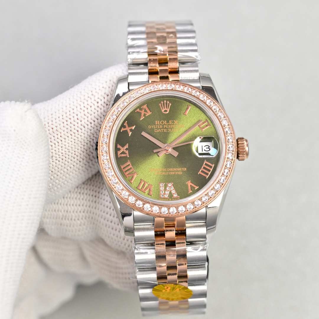 NO:687673,Gold Diamond’s latest model [3A Factory’s new masterpiece, official synchronization 1:1] Rolex Women’s Datejust 31mm Datejust watch! 1. The case diameter remains the same as the original 31mm. The stainless steel watch case is made of 904L stainless steel, which is durable! 2. It is equipped with two kinds of movements, the original imported fully automatic nh05 movement and the Swiss 2671 movement. It allows more goddesses to choose from, and the performance is extremely stable. Its shock resistance and geometric structure allow the movement to maintain regular operation in any position. 3. The triangular grooved bottom cover is tightened with a special tool to completely seal the case. The winding crown adopts a double buckle lock dual waterproof system, which is firmly screwed to the case, making it more waterproof. A small window convex lens is installed at the 43 o'clock position to enlarge the date display of the watch, making it easier to read the date. The women's datesheet waterproof Oyster case provides the best protection for the high-precision movement! The new 'double-headed' connection method between the strap and the outer ring of the 5904L watch (can be used with the original), the concealed folding crown buckle, opened with the articulated Rolex crown logo. The ingenuity of Factory 63A creates a high-quality model of Rolex women's watches. Welcome to appreciate it! ,,rolex19860909金 钻 最 新 款【3A厂Factory全新力作 官方同步1:1】 劳力士 Rolex女装日志型31mm日志型腕表！ 1表壳直径保持与原装一致31mm,采用904L不锈钢来锻造不锈钢腕表表壳,经久耐用！ 2搭配两种机芯、原装进口全自动nh05机芯、瑞士2671机芯.让更多女神多个选择,性能极为稳定,其抗震力、几何结构使机芯在任何位置都可保持规律运行. 3三角坑纹底盖以专用工具的旋紧,使表壳完全密封,上链表冠采用双扣锁双重防水系统,牢固旋紧于表壳,使得更加防水. 43点钟位置装有小窗凸透镜将腕表日期显示放大,使日期读取更加方便,女装日志型的防水蚝式表壳给予高精准机芯最佳防护！ 5904L腕表表带和外圈底下的崭新“双头粒”连接方式（可与原装通用）,隐蔽式摺叠皇冠带扣,以铰接的劳力士皇冠标志开启. 63A厂Factory匠心力作 打造劳.力士Rolex女装腕表的精品典范 欢迎您的品鉴！,,rolex,Watch