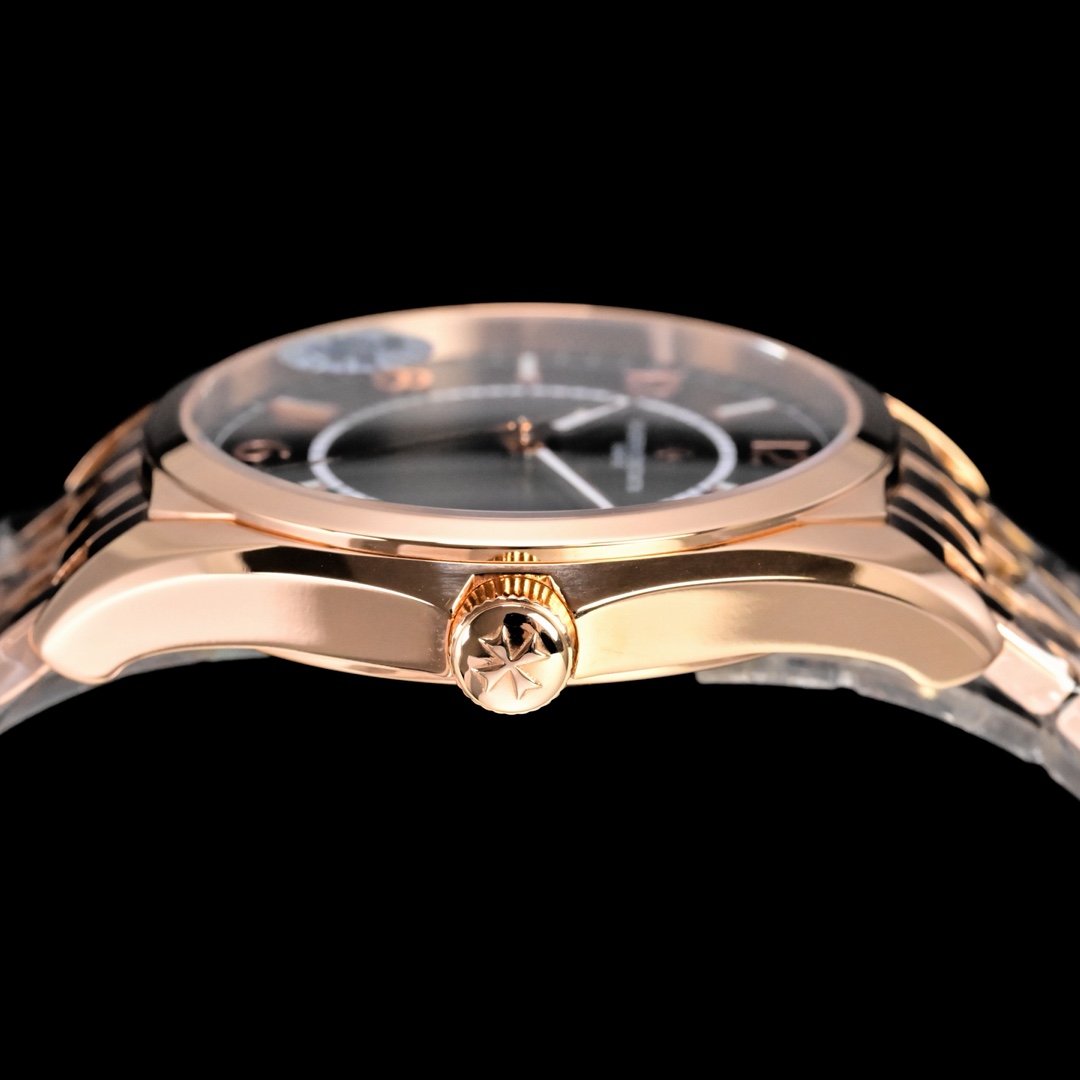 💋ZF厂🔥🔥江诗丹顿伍陆之型系列三针腕表钢带款 市场最高品质
【运动商务皆可盘，格调 品味两不失！】 
【三大核心竞争力】腕表尺寸40mmX9.6mm
1.原装在手，捕捉神韵，拆解开模，对位精髓！
2.搭载定制版1326型机芯，引领一体机的时代！
3.线条丰富的壳体通过一年半时间才完美破译，独家诠释江诗丹顿的高端打磨和无与伦比的感官度和冲击力！