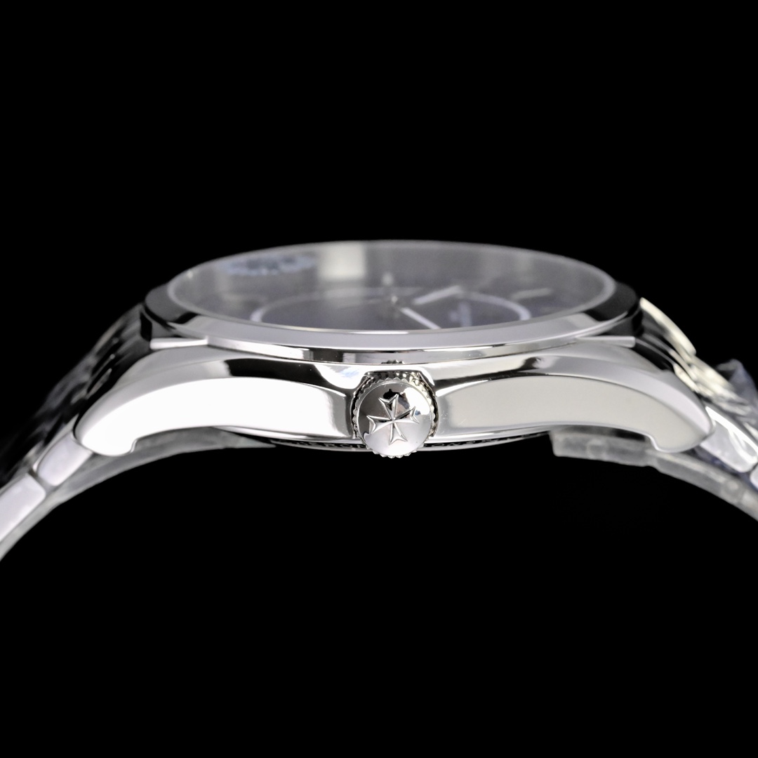 💋ZF厂🔥🔥江诗丹顿伍陆之型系列三针腕表钢带款 市场最高品质
【运动商务皆可盘，格调 品味两不失！】 
【三大核心竞争力】腕表尺寸40mmX9.6mm
1.原装在手，捕捉神韵，拆解开模，对位精髓！
2.搭载定制版1326型机芯，引领一体机的时代！
3.线条丰富的壳体通过一年半时间才完美破译，独家诠释江诗丹顿的高端打磨和无与伦比的感官度和冲击力！