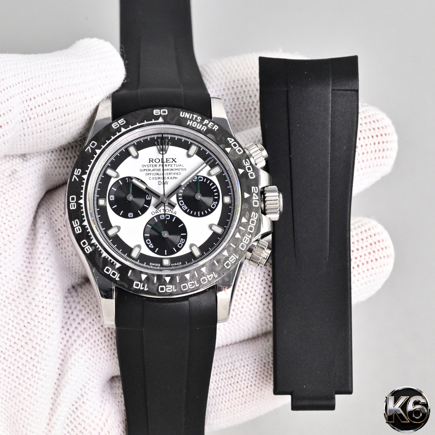 NO:821327,Flat price M.Factory, clean. New product launch. In order to satisfy the preferences of major buyers, optional designs are now available. You can choose any diamond ring, lettering, shell case, tape, or steel belt. The newly launched modified Daytona watch is equipped with Dandong 4802 and Dandong 4130 movements. It is paired with dazzling sapphires and cultured diamonds. The modified watch not only has a completely new appearance, but also achieves a qualitative leap in performance and function.  Whether it is a classic replica that pursues retro charm, or a fashion innovation that showcases modern technology; whether it is a unique customization that highlights your personal taste, or a cross-border design that incorporates multicultural elements, we can meet your every need and expectation for watch modifications. Let your watch no longer be a cookie-cutter timekeeping tool, but a fashion accessory that highlights your unique style and personality, and a focus piece that you can confidently wear on any occasion.  In this ever-changing era, let us embark on an extraordinary journey of watch modification together, reshape time with creativity and enthusiasm, and make every passing second a wonderful bloom of personality and taste. Promotion, steel belt comes with tape. Choose any color [Celebrate][Celebrate][Celebrate],19860909统一价 M.Factory,clean.新品上市 为了满足各大买家的喜爱,现推出选配设计,可任选钻圈,字面,壳套任意搭配,胶带,钢带款 全新推出改装品迪通拿改表,搭载丹东4802,丹东4130机芯 . 搭配炫彩夺目耀眼的蓝宝石跟培育钻.改装后的手表,不仅在外观上焕然一新,更在性能与功能上实现了质的飞跃. 无论是追求复古韵味的经典复刻,还是展现现代科技感的时尚创新；无论是彰显个性品味的独特定制,还是融合多元文化元素的跨界设计,我们都能满足您对手表改装的每一个需求与期待.让您的手表不再是千篇一律的计时工具,而是成为彰显您独特风格与个性魅力的时尚配饰,是您在任何场合都能自信佩戴的焦点之作. 在这个瞬息万变的时代,让我们一同踏上手表改装的非凡之旅,用创意与热情重塑时光,让每一秒的流逝都成为个性与品味的精彩绽放. 优惠活动,钢带送胶带.颜色任选[庆祝][庆祝][庆祝],,Watch