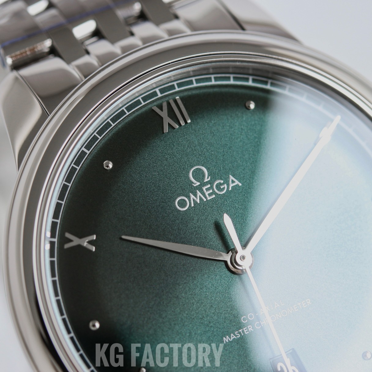 KGFactory重磅推荐OMEGA碟飞典雅系列腕表至臻天文台表40毫米购入原版开模历时14个月整体表壳