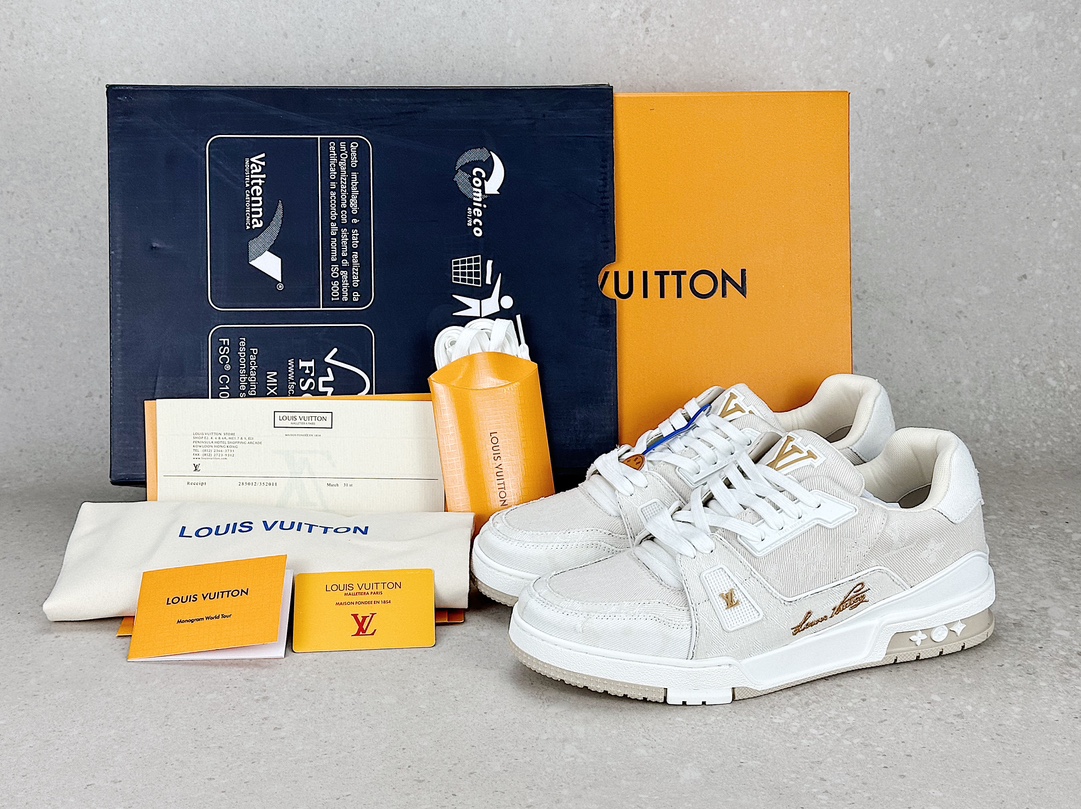 LV sports low-top sneakers beige French Paris century-old luxury brand LVLouis Vuitton Trainer Sneaker Low sports series low-top sneakers