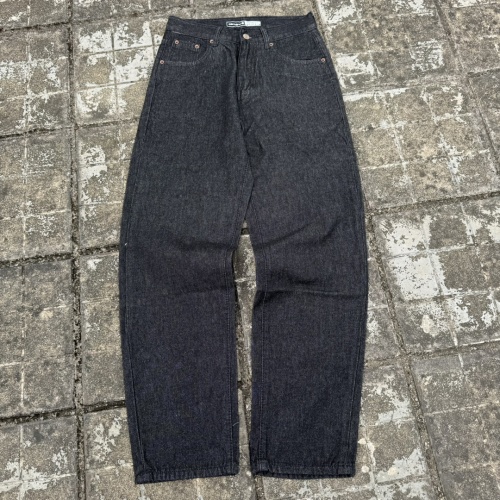 Carhartt WIP Heavyweight Multi-Pocket Straight-Leg Jeans - Black 1 Carhartt WIP Heavyweight Multi-Pocket Straight-Leg Jeans - Black