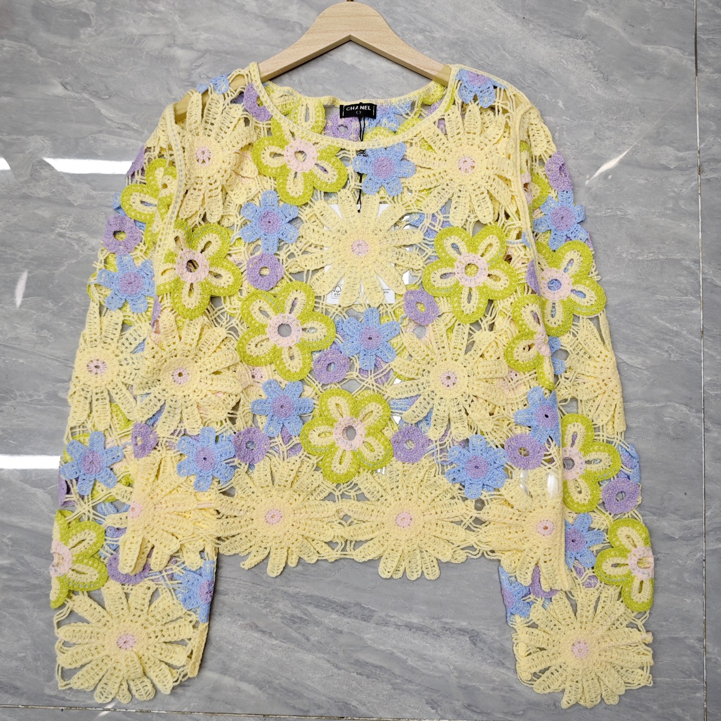 NO:462026,Xiaoxiang Daisy hook flower long sleeve 850393 Tiansi version S.M.L code, alexander wang19860909小香 雏菊钩花套头长袖 850393 天丝版本S.M.L码,,alexander wang,Women's clothing