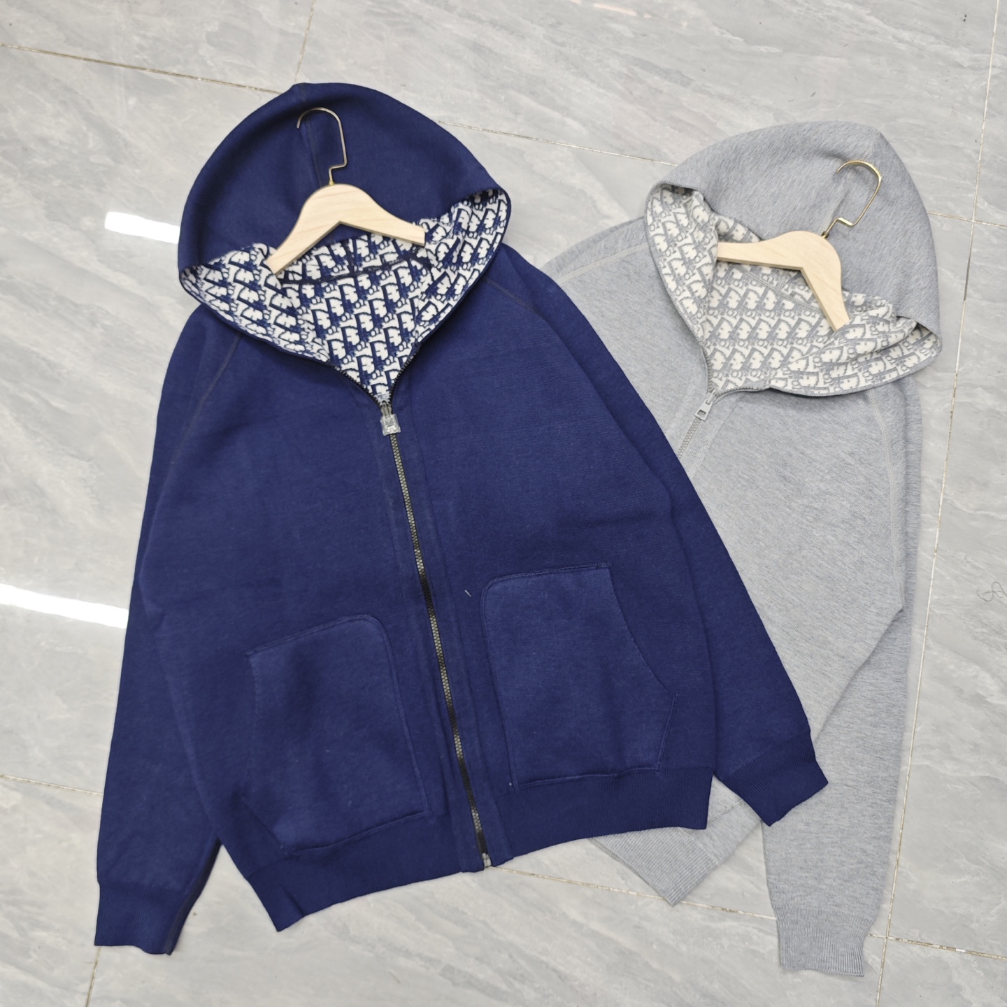 NO:577605,D Home Pocket Presbyopia Reversible Hood 850611 Wool version S.M.L size, dior, hats, alexander wang19860909D家 口袋老花双面穿连帽 850611 羊毛版本S.M.L码,,dior,hats,alexander wang,Women's clothing