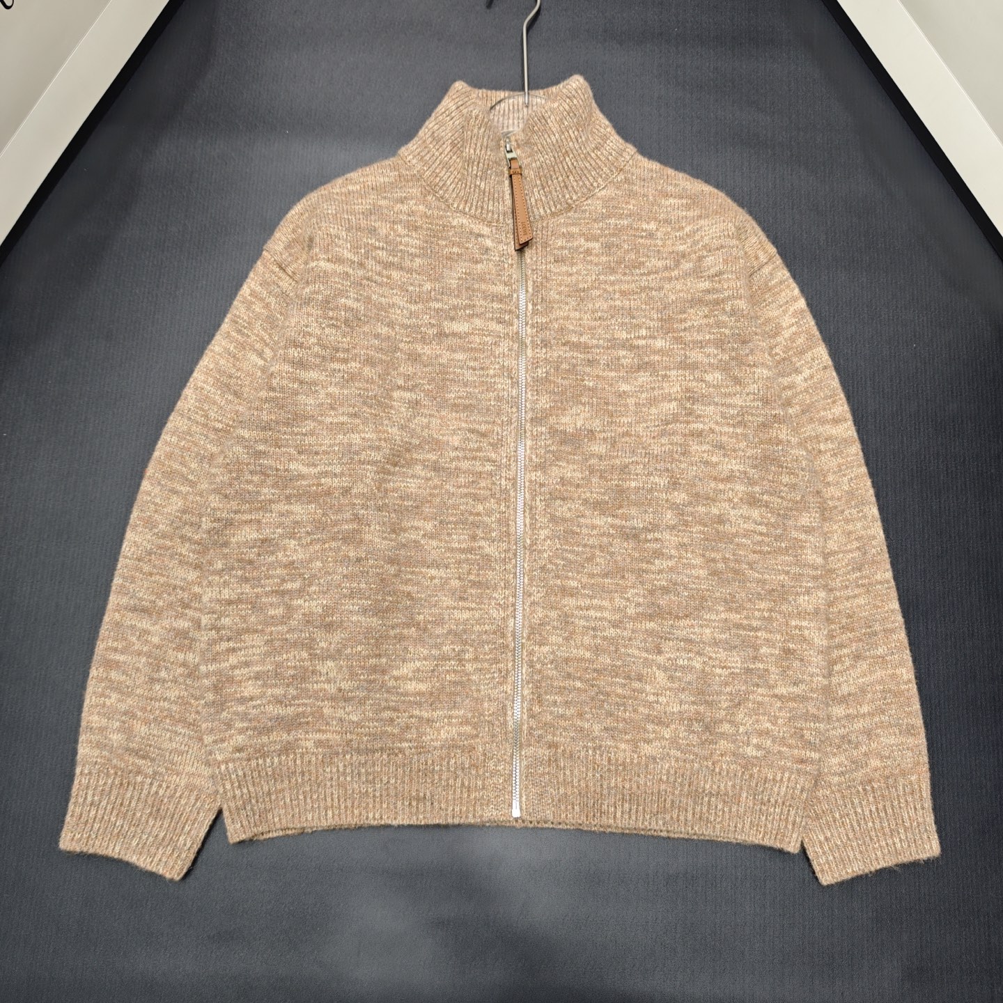 NO:667541,Lew stand collar zipper cardigan long sleeves 850755 wool version S.M.L size,, 19860909Lew 立领拉链开衫长袖 850755 羊毛版本S.M.L码,, ,Women's clothing